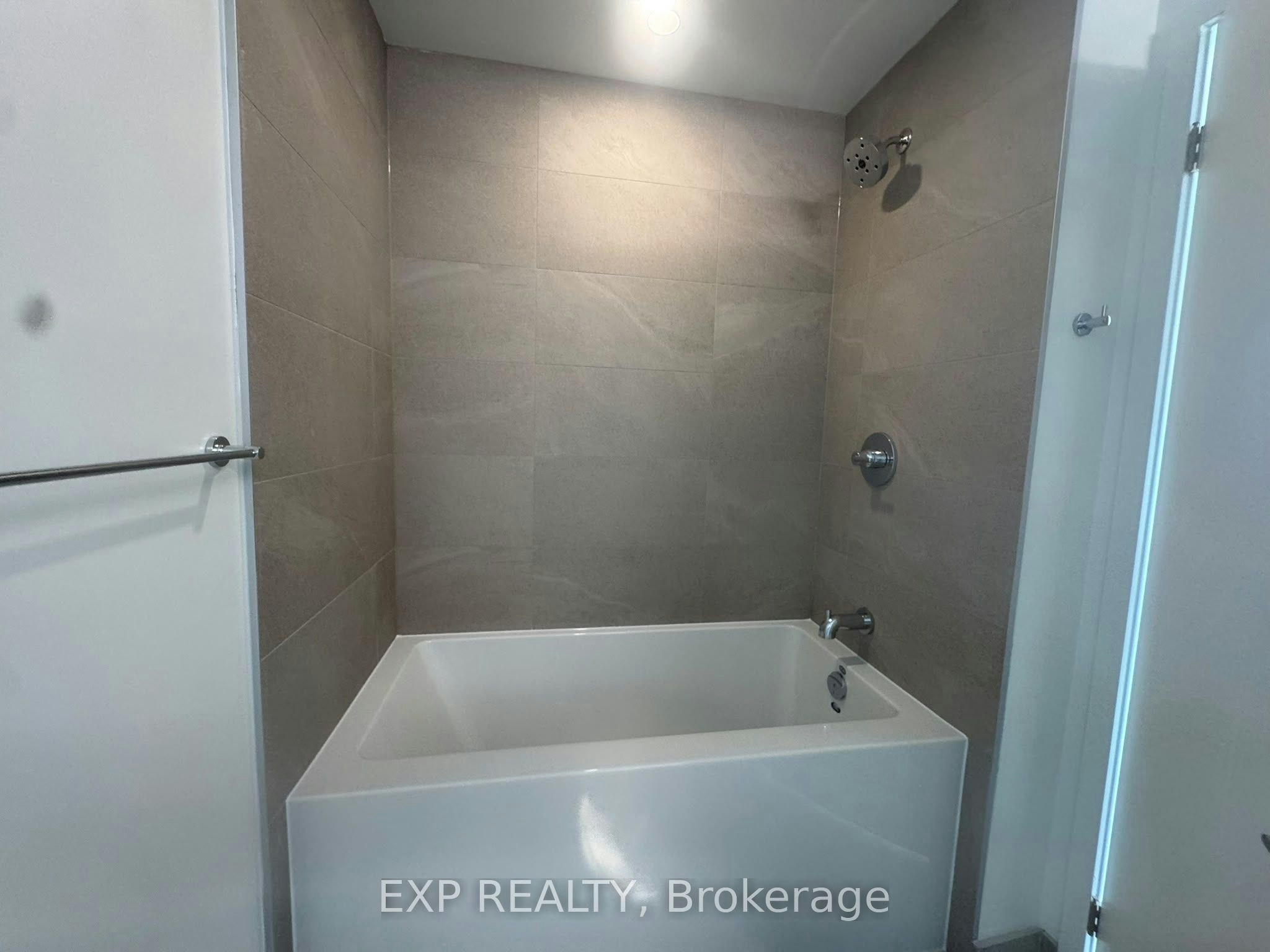 431-1381 Lakeshore Road E, Mississauga, ON, L5E 1G6 - 9
