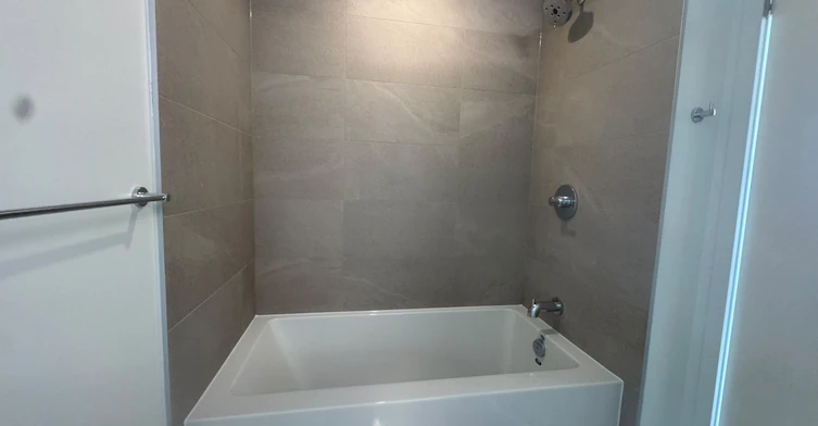 431-1381 Lakeshore Road E, Mississauga, ON, L5E 1G6 - 9
