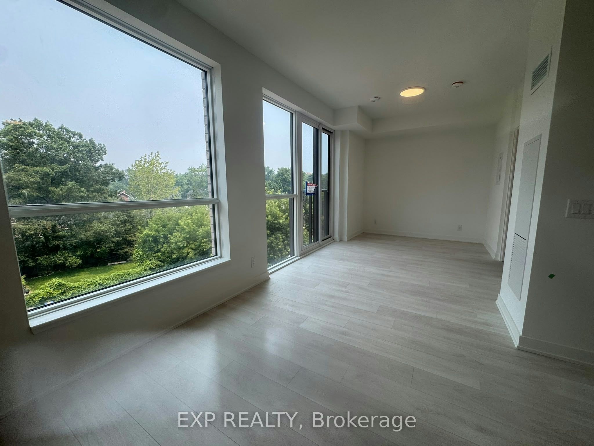 431-1381 Lakeshore Road E, Mississauga, ON, L5E 1G6 - 3