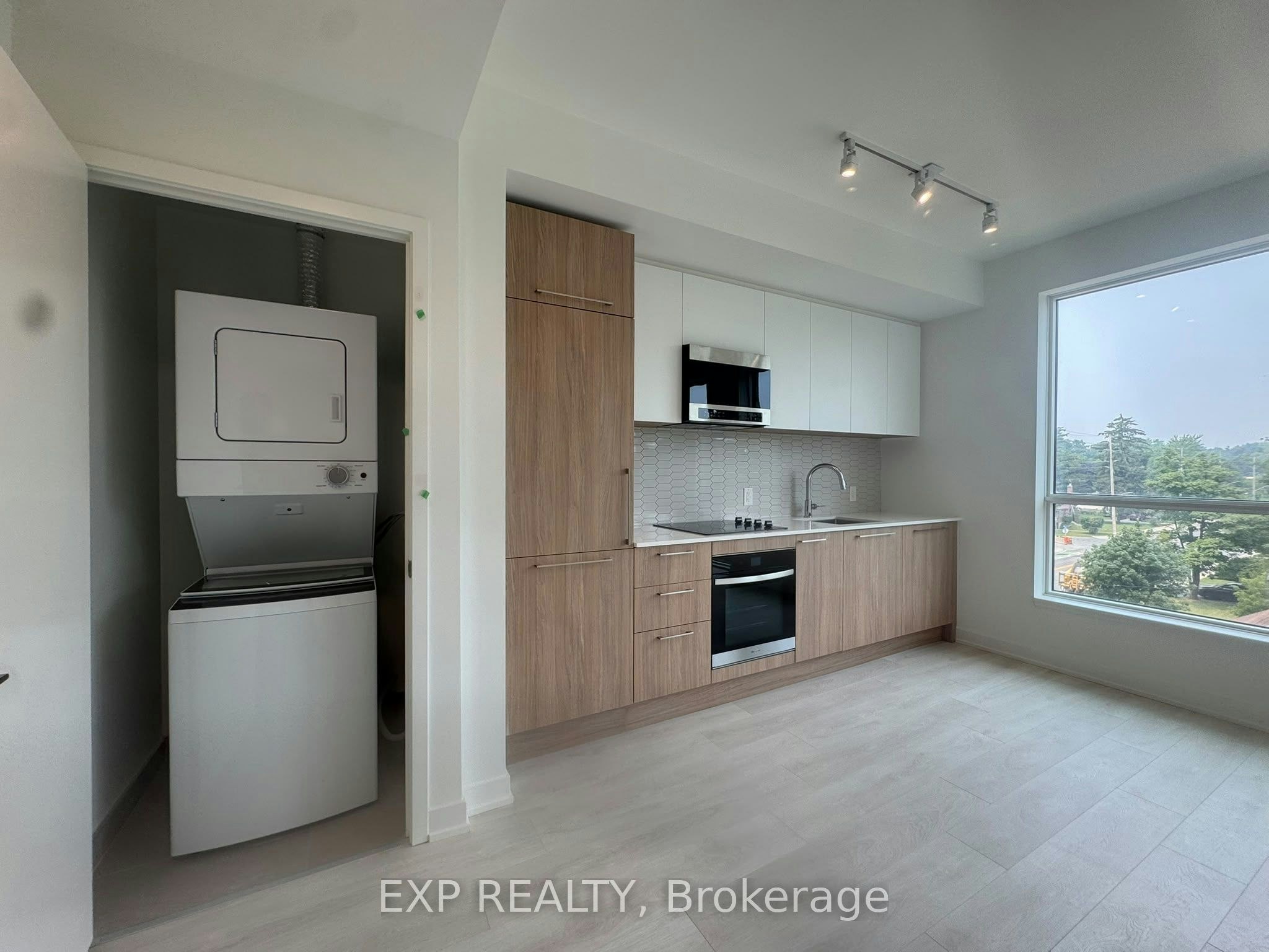431-1381 Lakeshore Road E, Mississauga, ON, L5E 1G6 - 5