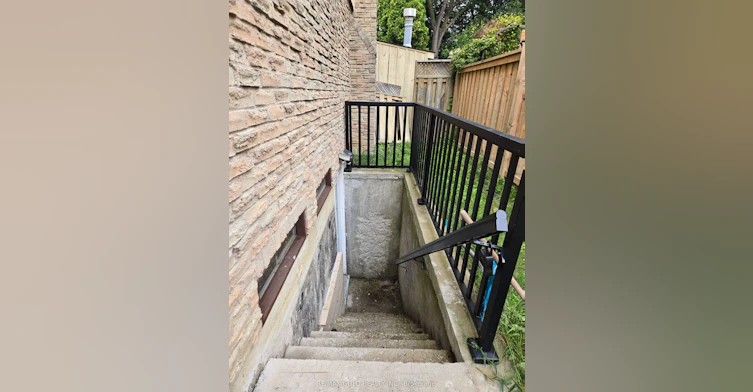 18 Markham Street, Brampton, ON, L6S 2X7 - 11