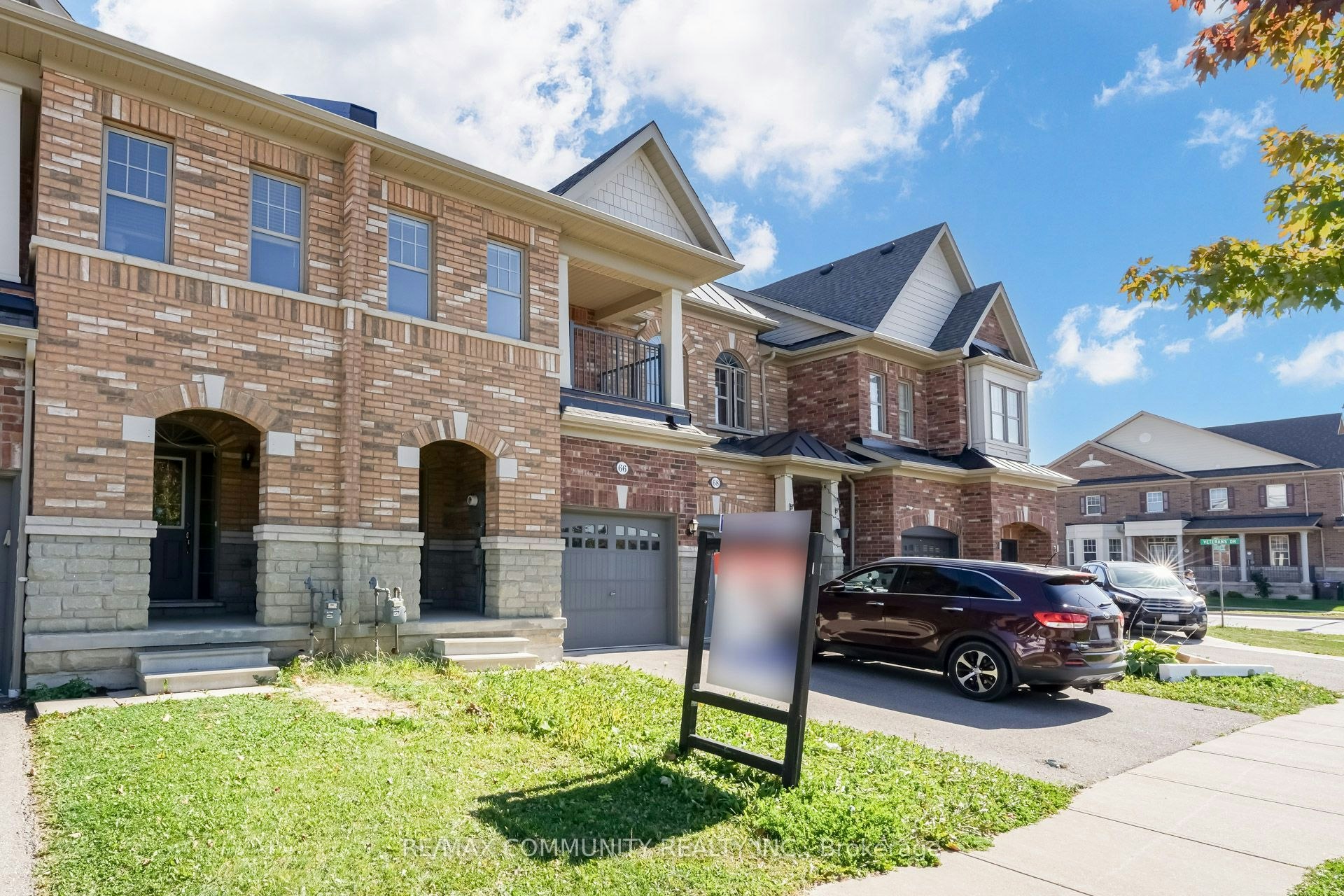 66 Kempsford Crescent, Brampton, ON, L7A 4M5