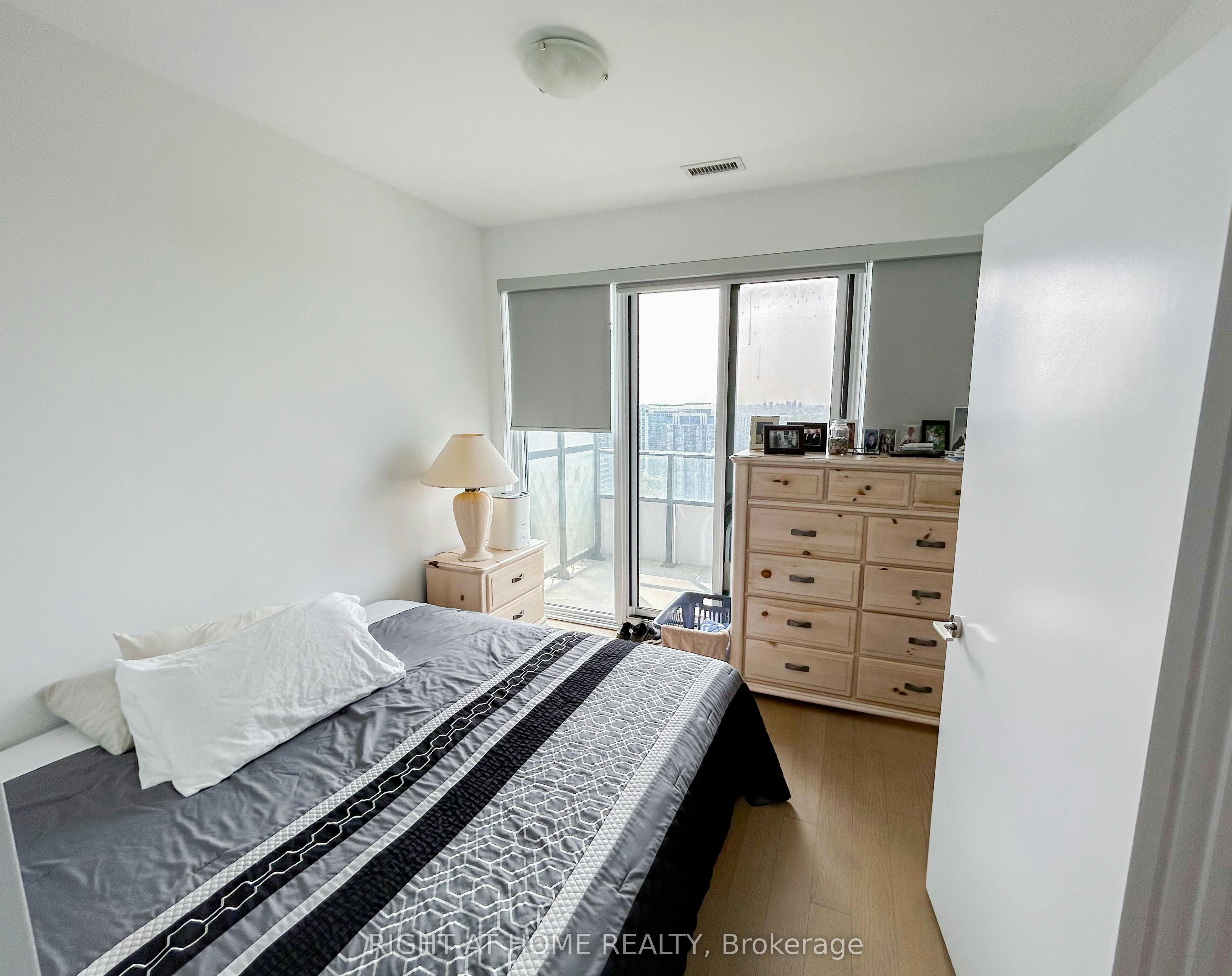 3313-30 Shore Breeze Drive, Toronto, ON, M8V 0J1 - 11