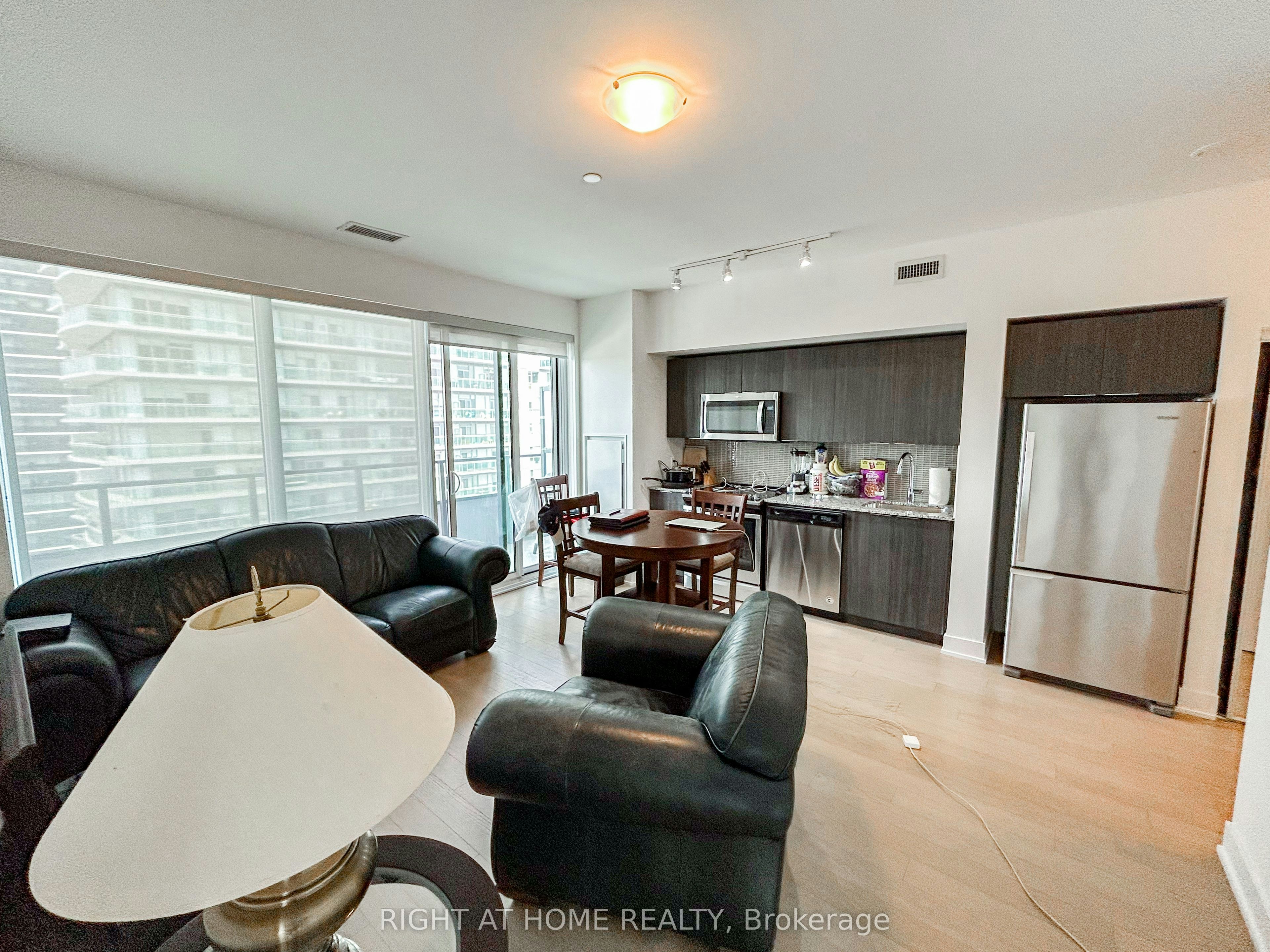 3313-30 Shore Breeze Drive, Toronto, ON, M8V 0J1 - 7