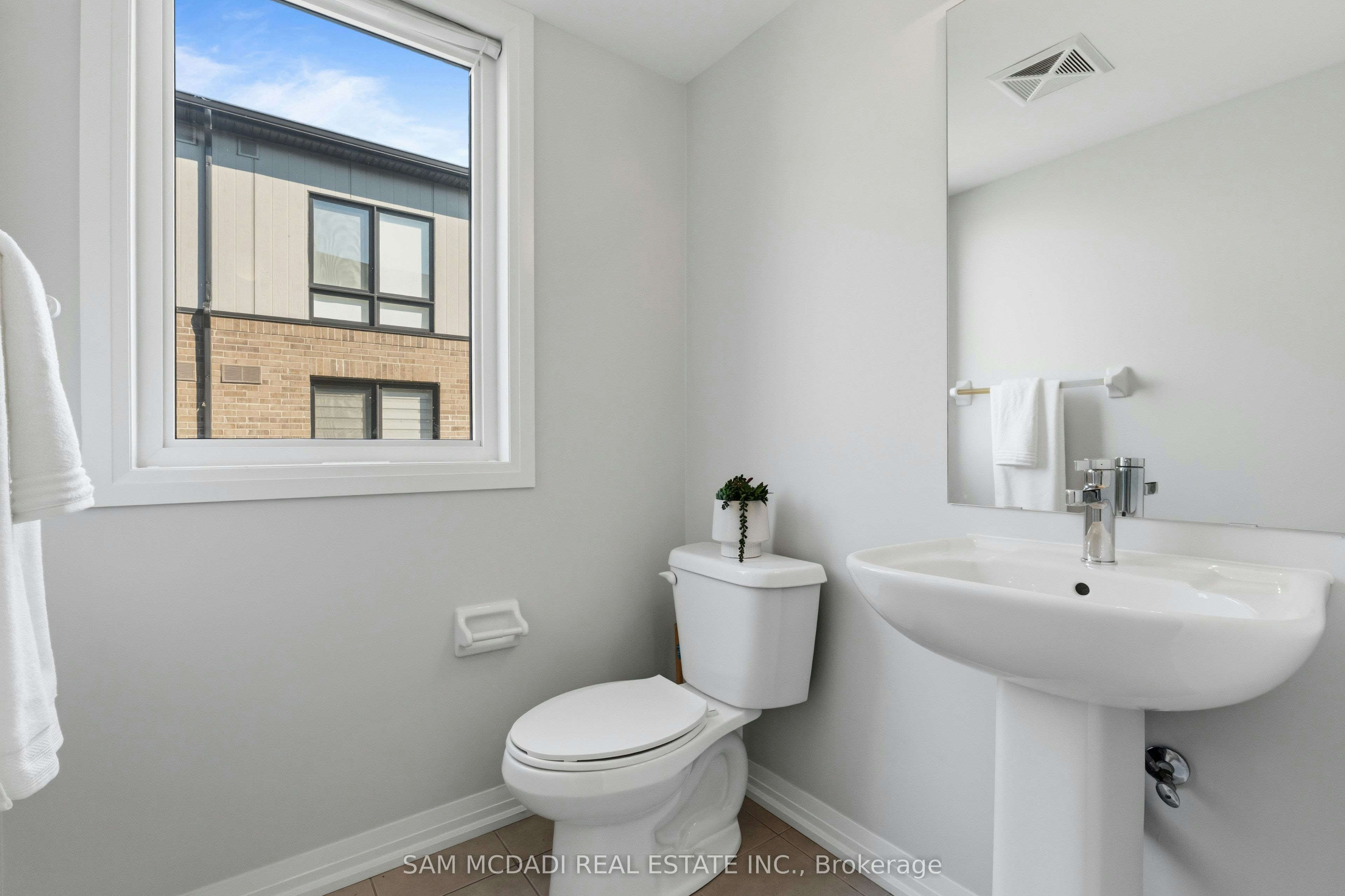 201-1208 Main Street E, Milton, ON, L9T 9K7 - 8