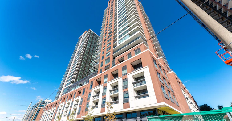 2114-4010 Eglinton Avenue W, Toronto, ON, M9A 0G5