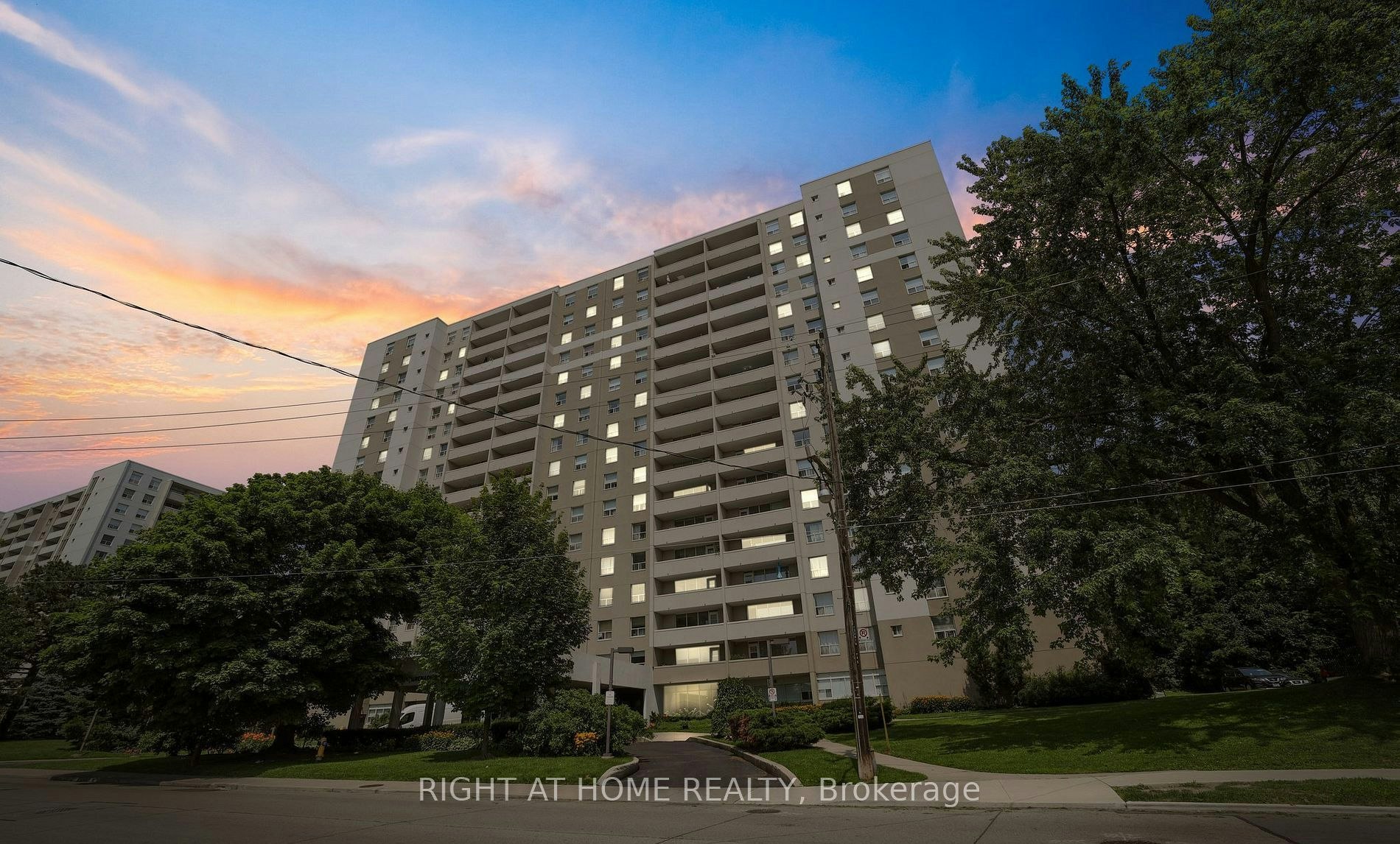 1102-45 Southport Street, Toronto, ON, M6S 3N5