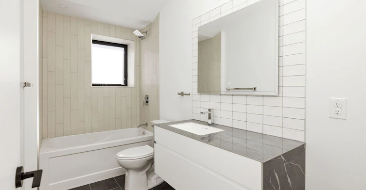 Upper-86 Lansdowne Avenue, Toronto, ON, M6K 2V9 - 18