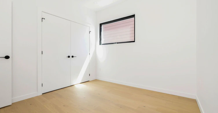 Upper-86 Lansdowne Avenue, Toronto, ON, M6K 2V9 - 14