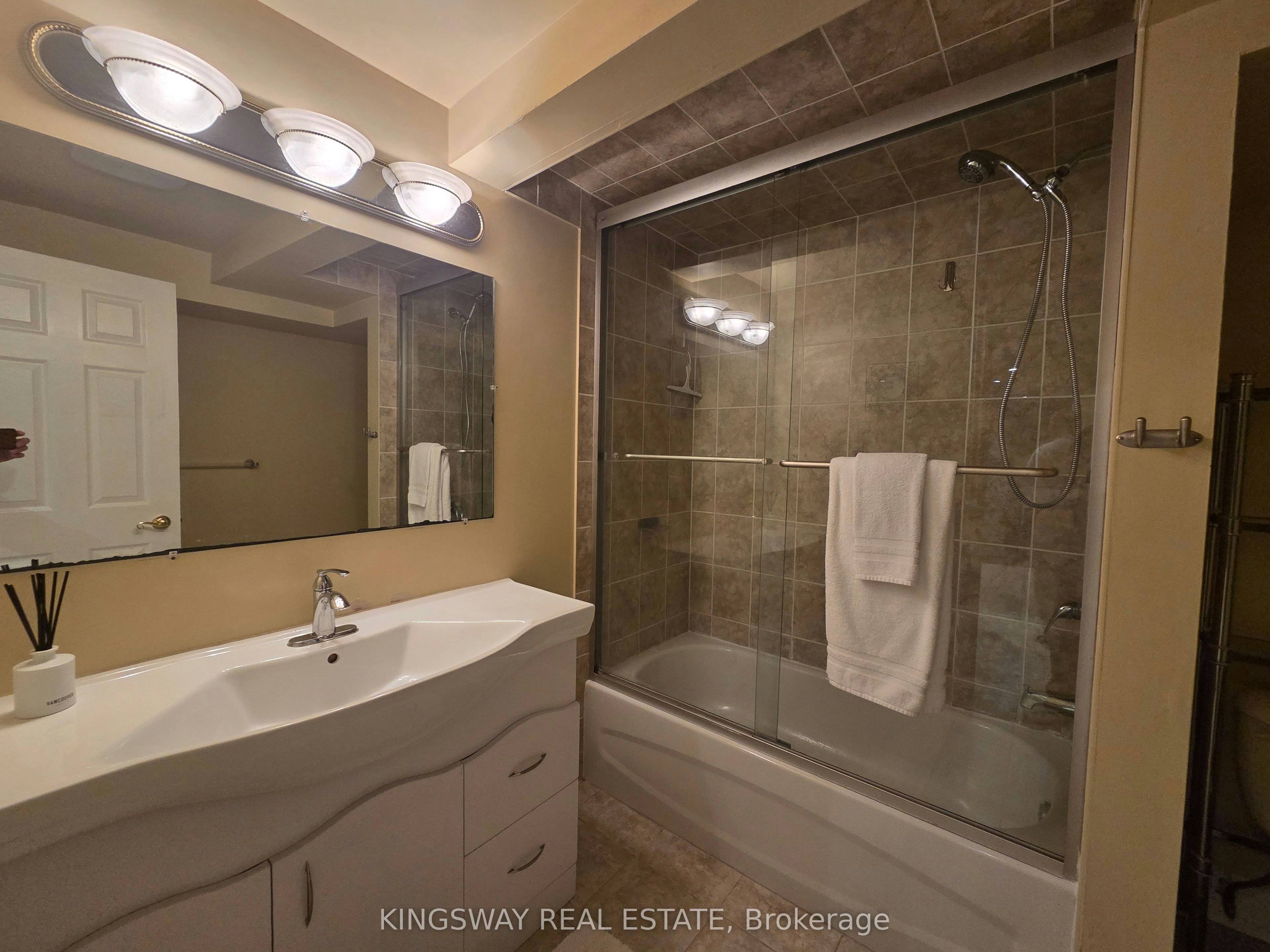 Basement Apt-4798 Crystal Rose Drive, Mississauga, ON, L5V 1G9 - 10