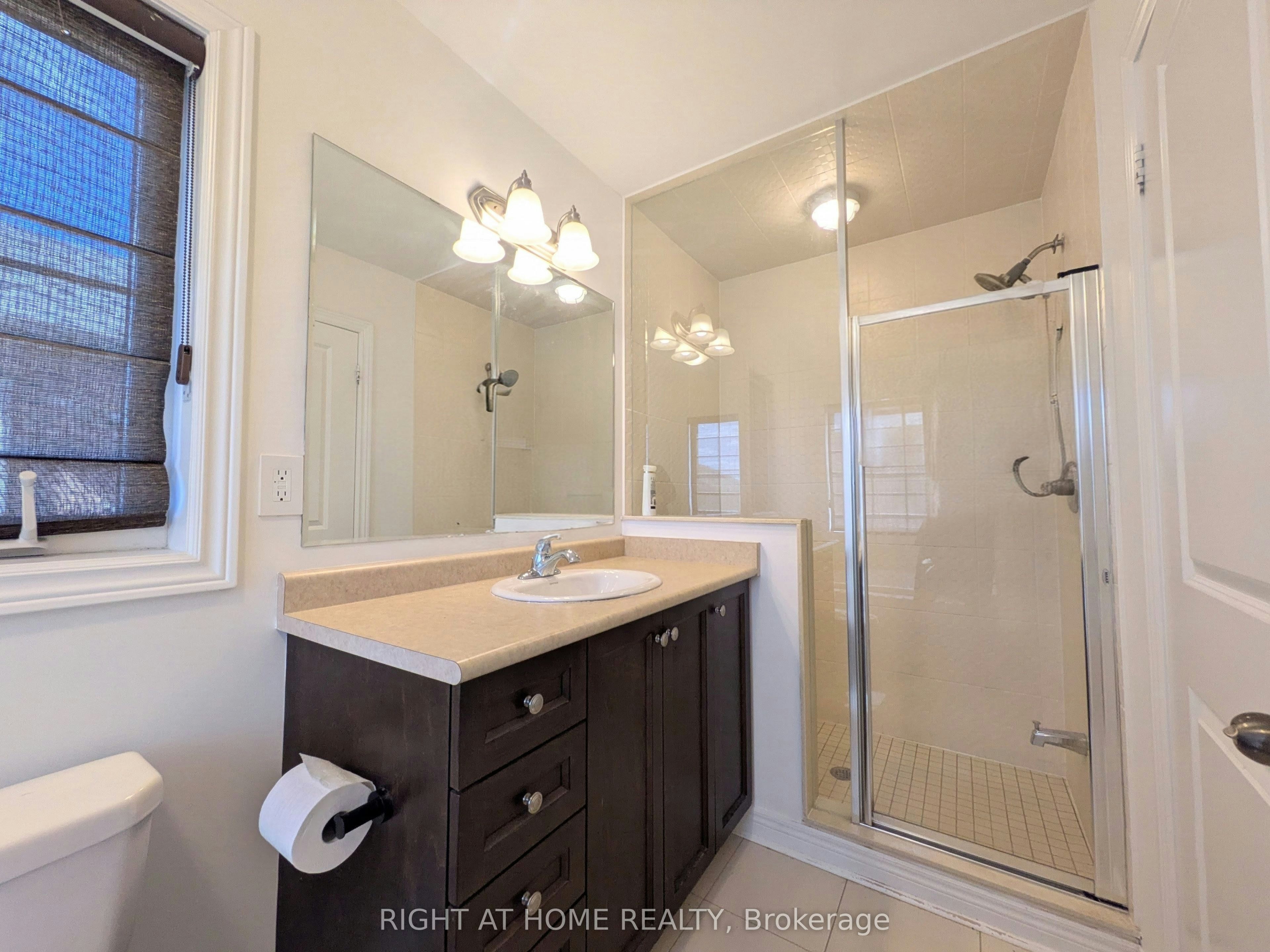 37 Biddens Square, Brampton, ON, L6P 0W4 - 13