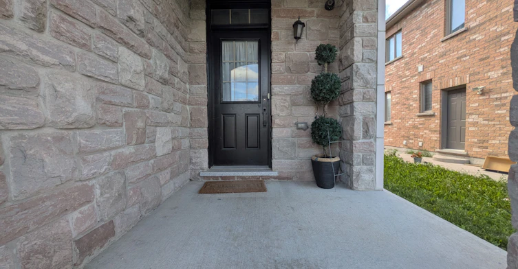 37 Biddens Square, Brampton, ON, L6P 0W4 - 2