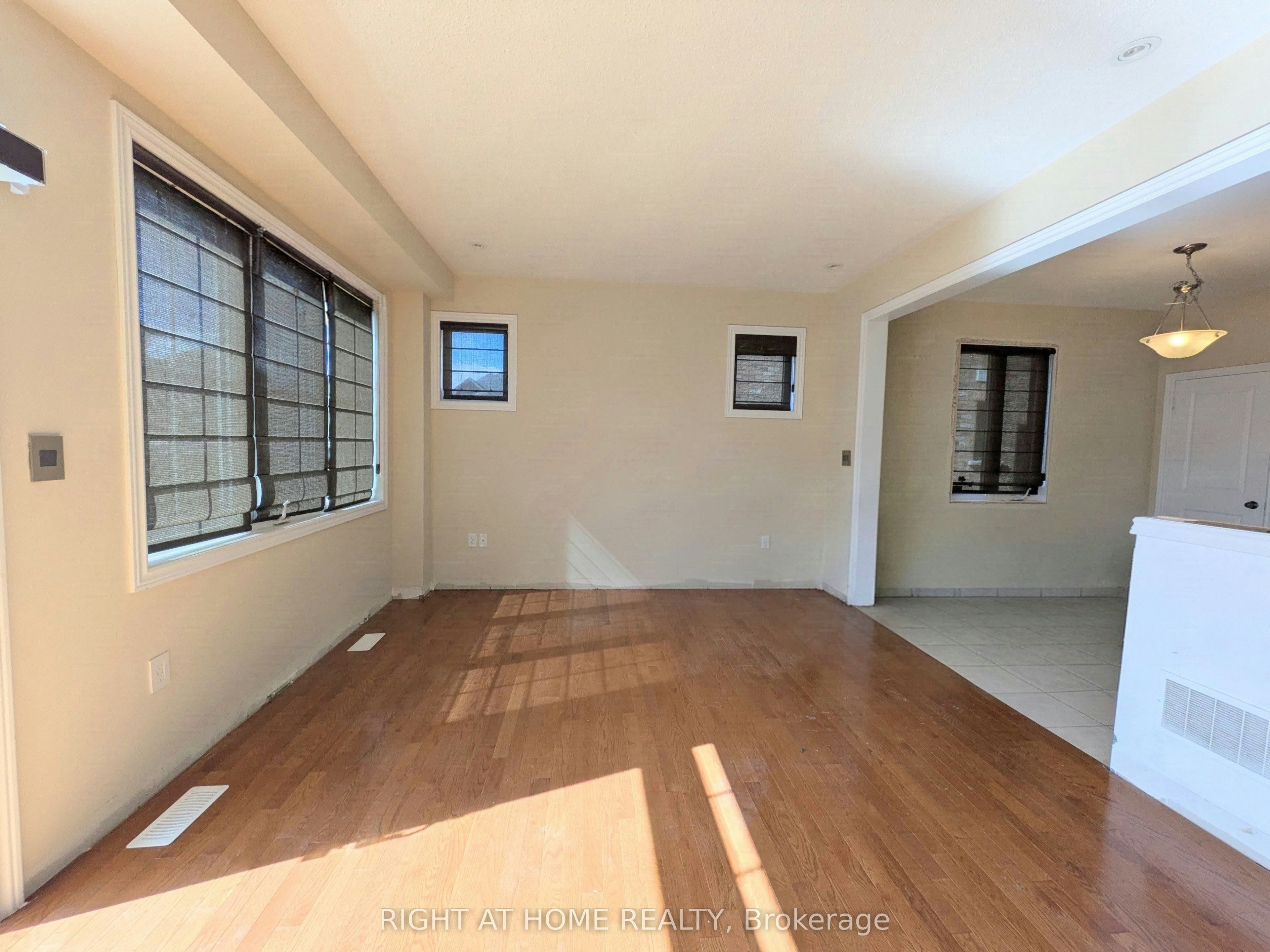 37 Biddens Square, Brampton, ON, L6P 0W4 - 7
