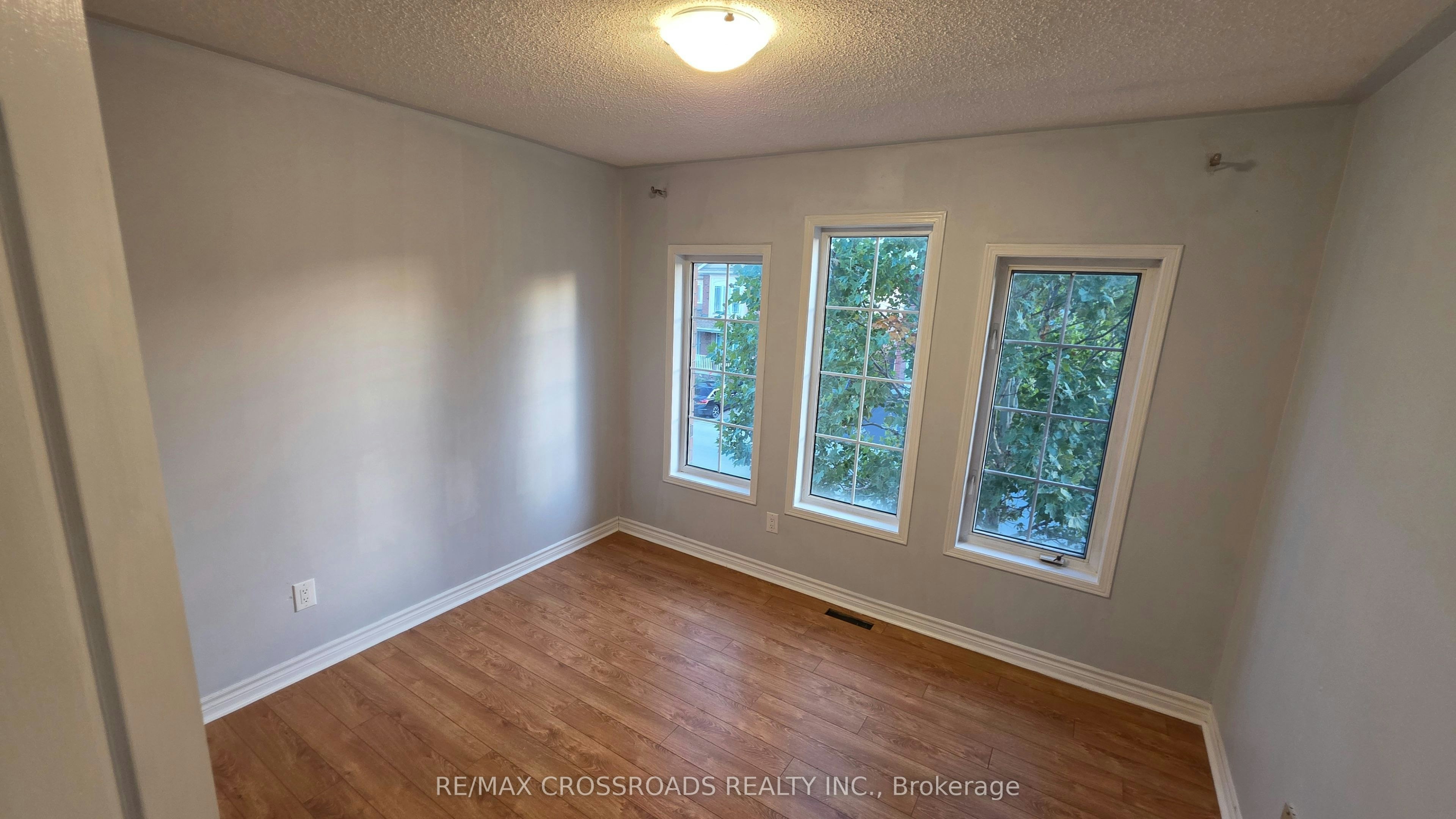 3 Meadow Glade Road, Brampton, ON, L6R 1Z7 - 42