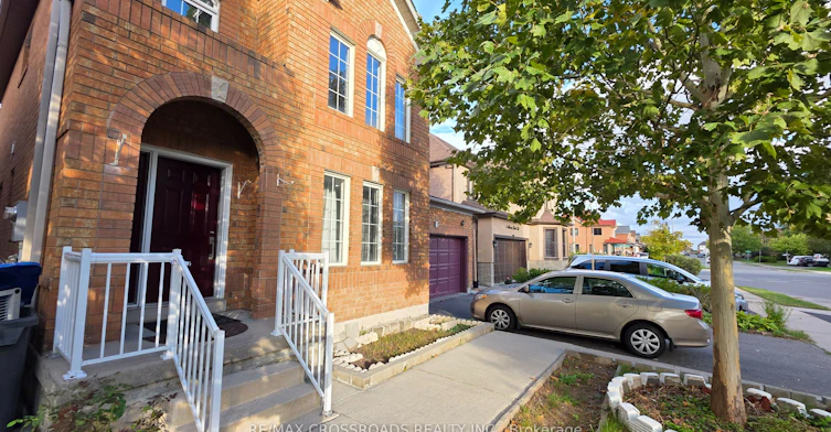 3 Meadow Glade Road, Brampton, ON, L6R 1Z7 - 3