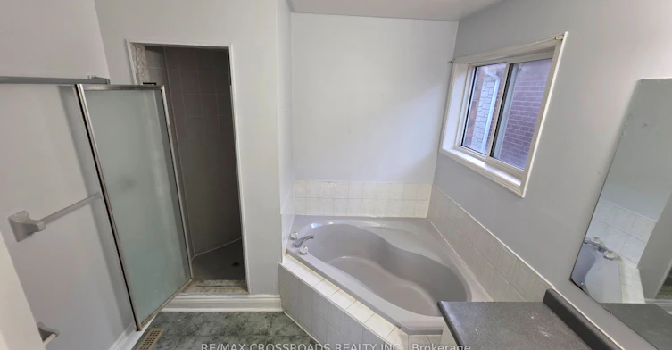 3 Meadow Glade Road, Brampton, ON, L6R 1Z7 - 36