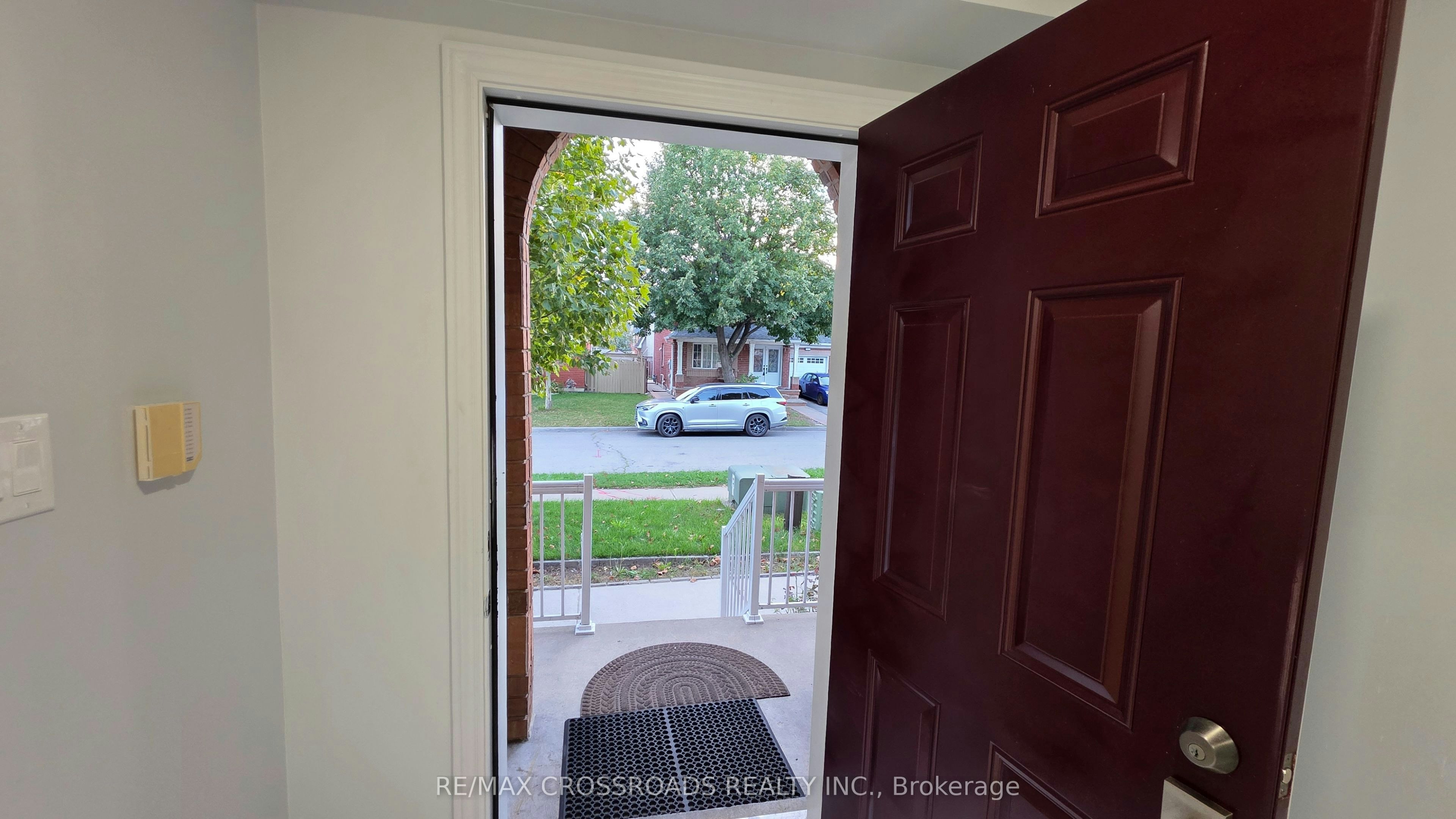 3 Meadow Glade Road, Brampton, ON, L6R 1Z7 - 17