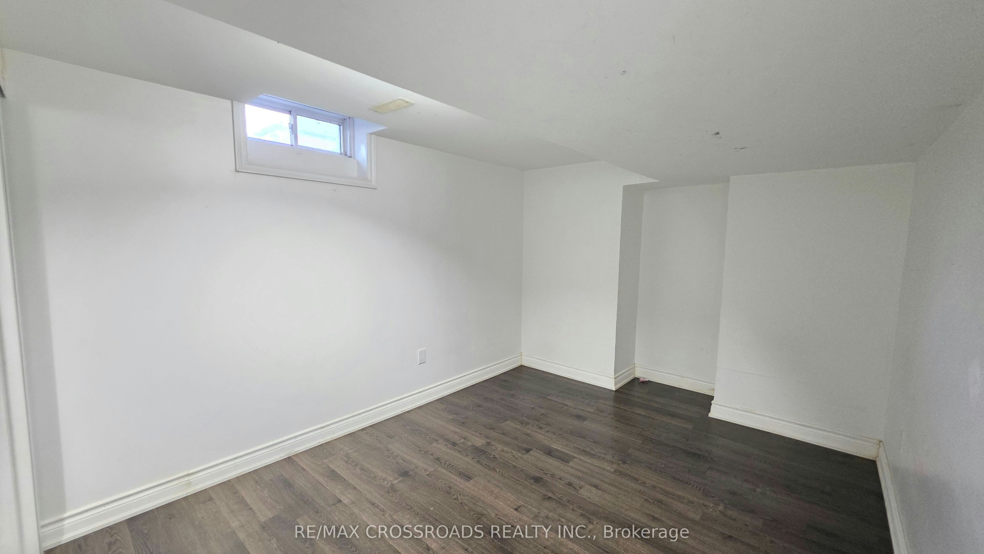 3 Meadow Glade Road, Brampton, ON, L6R 1Z7 - 43
