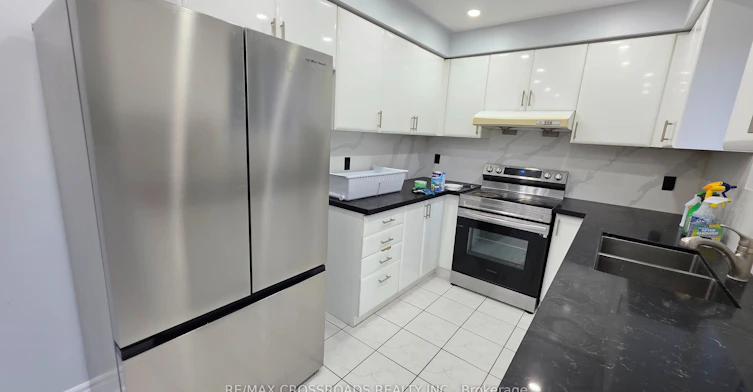 3 Meadow Glade Road, Brampton, ON, L6R 1Z7 - 21