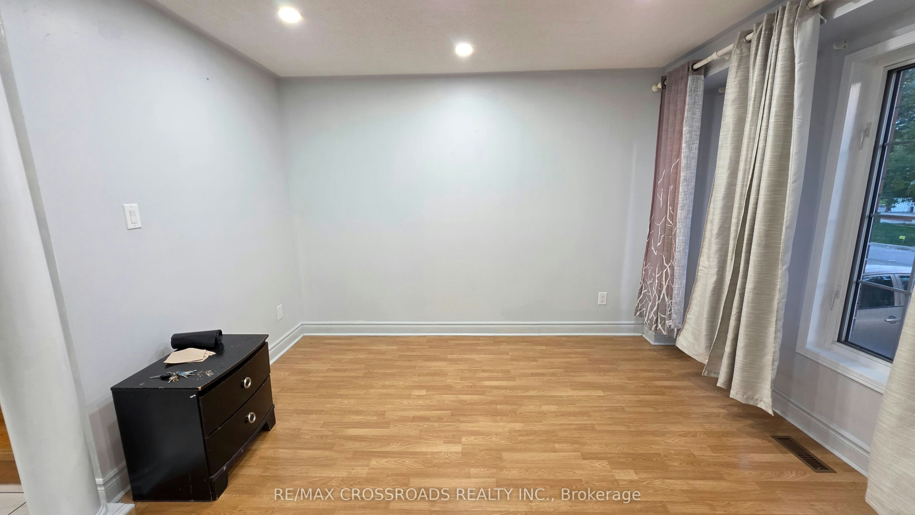 3 Meadow Glade Road, Brampton, ON, L6R 1Z7 - 18