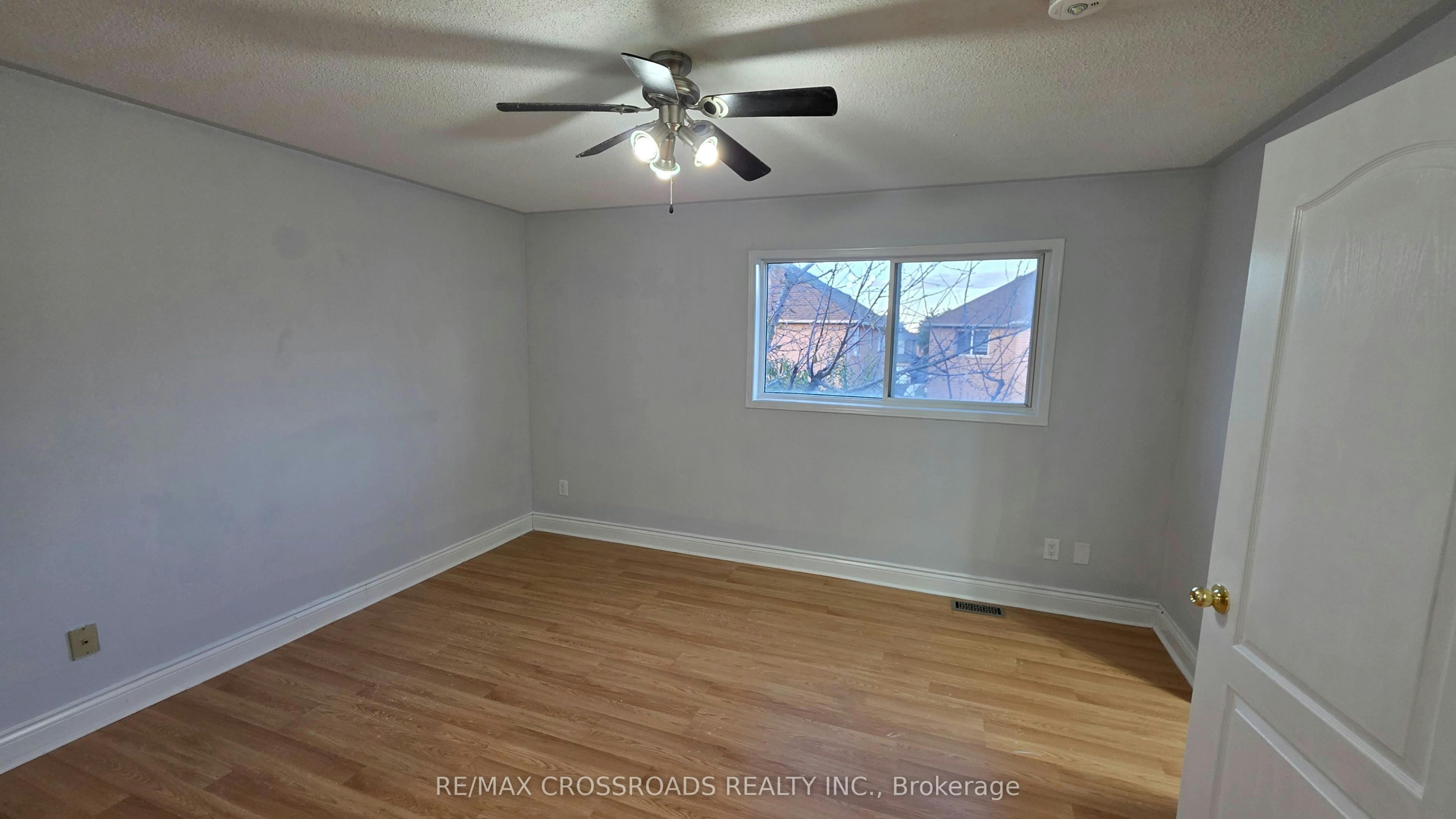 3 Meadow Glade Road, Brampton, ON, L6R 1Z7 - 34