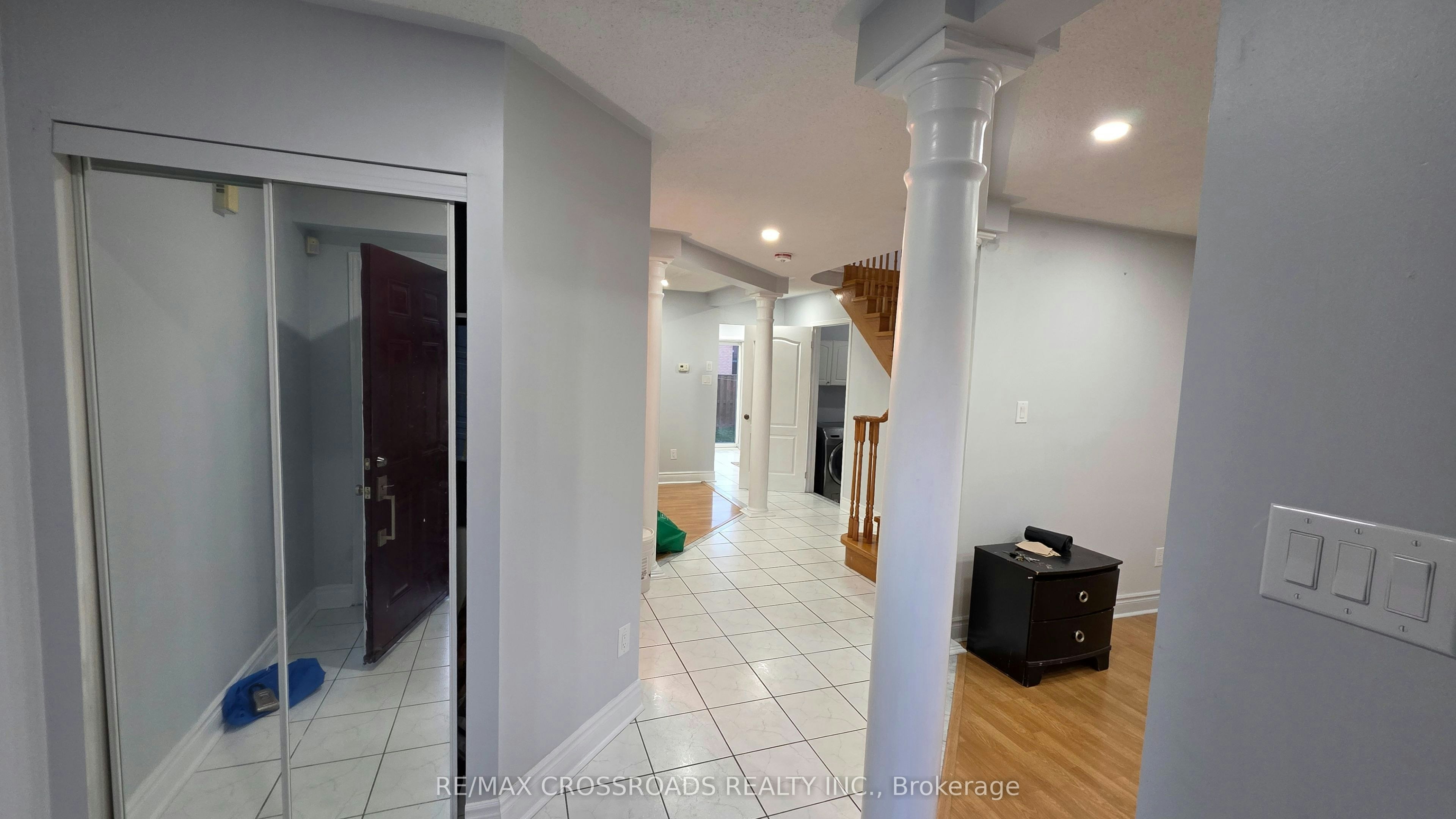 3 Meadow Glade Road, Brampton, ON, L6R 1Z7 - 16