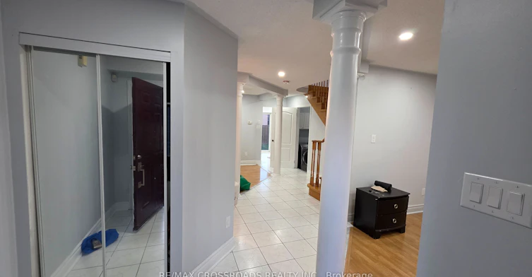 3 Meadow Glade Road, Brampton, ON, L6R 1Z7 - 16