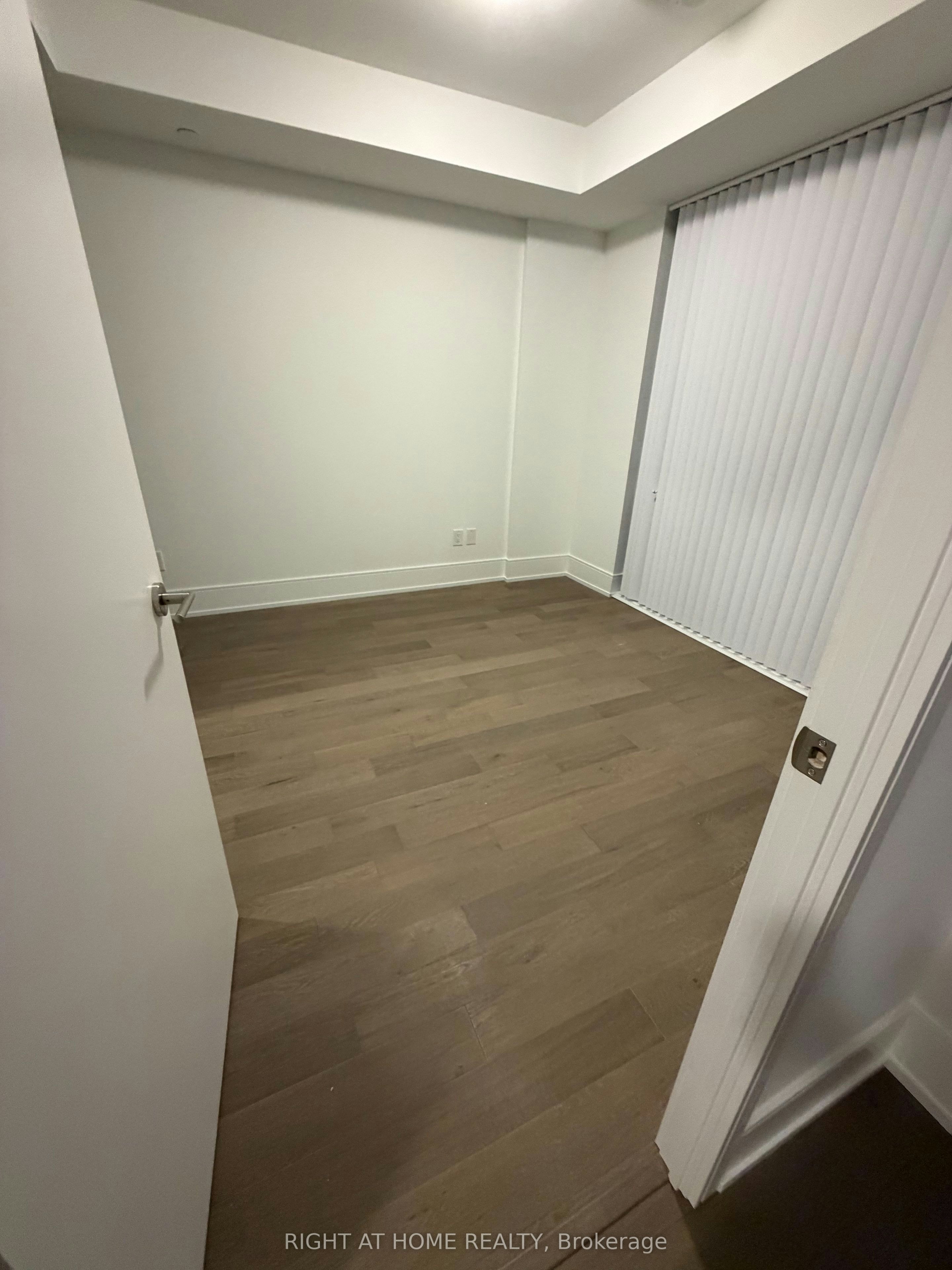 307-2450 Bloor St W Street N, Toronto, ON, M6S 0A9 - 9