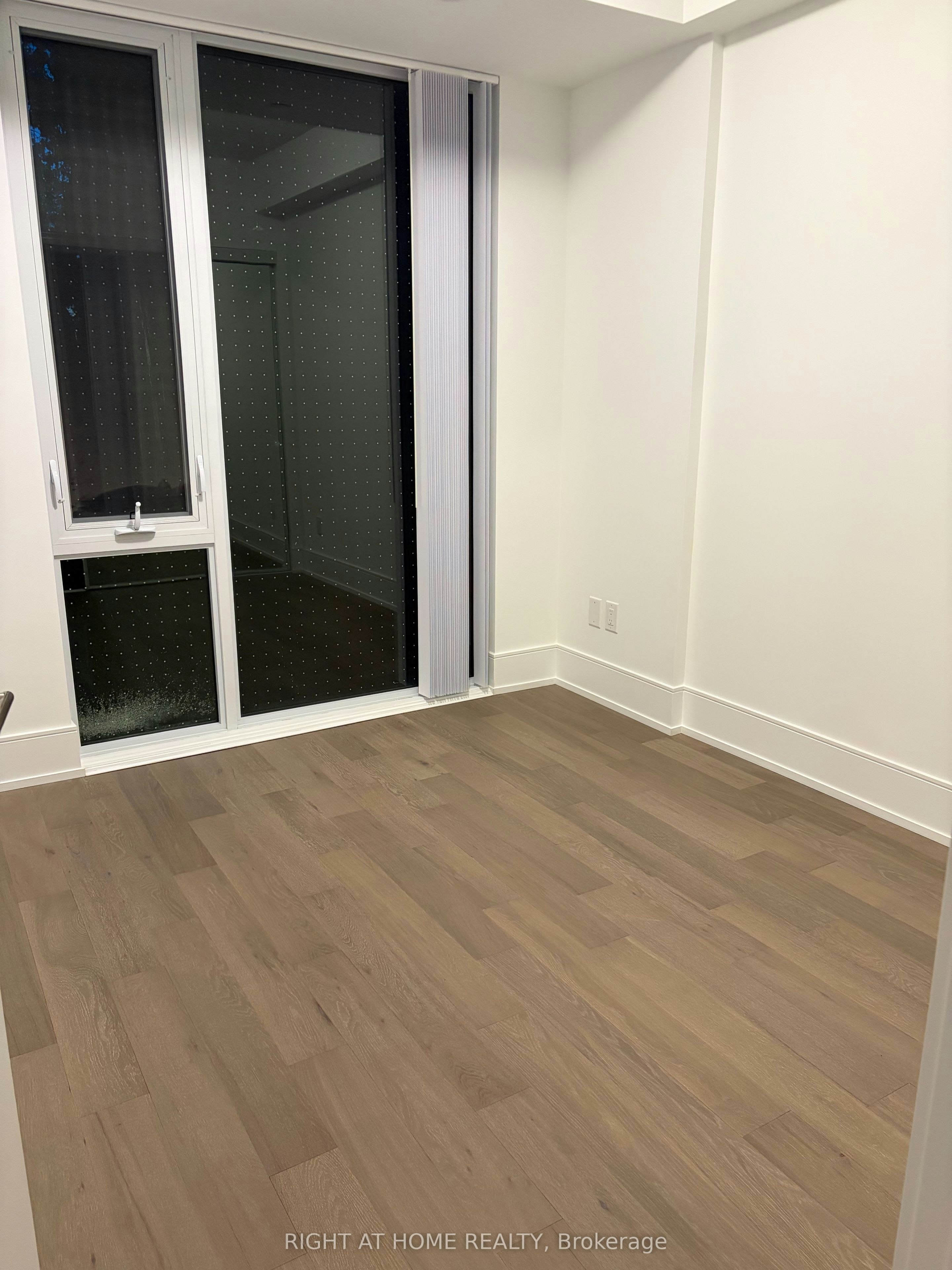 307-2450 Bloor St W Street N, Toronto, ON, M6S 0A9 - 12