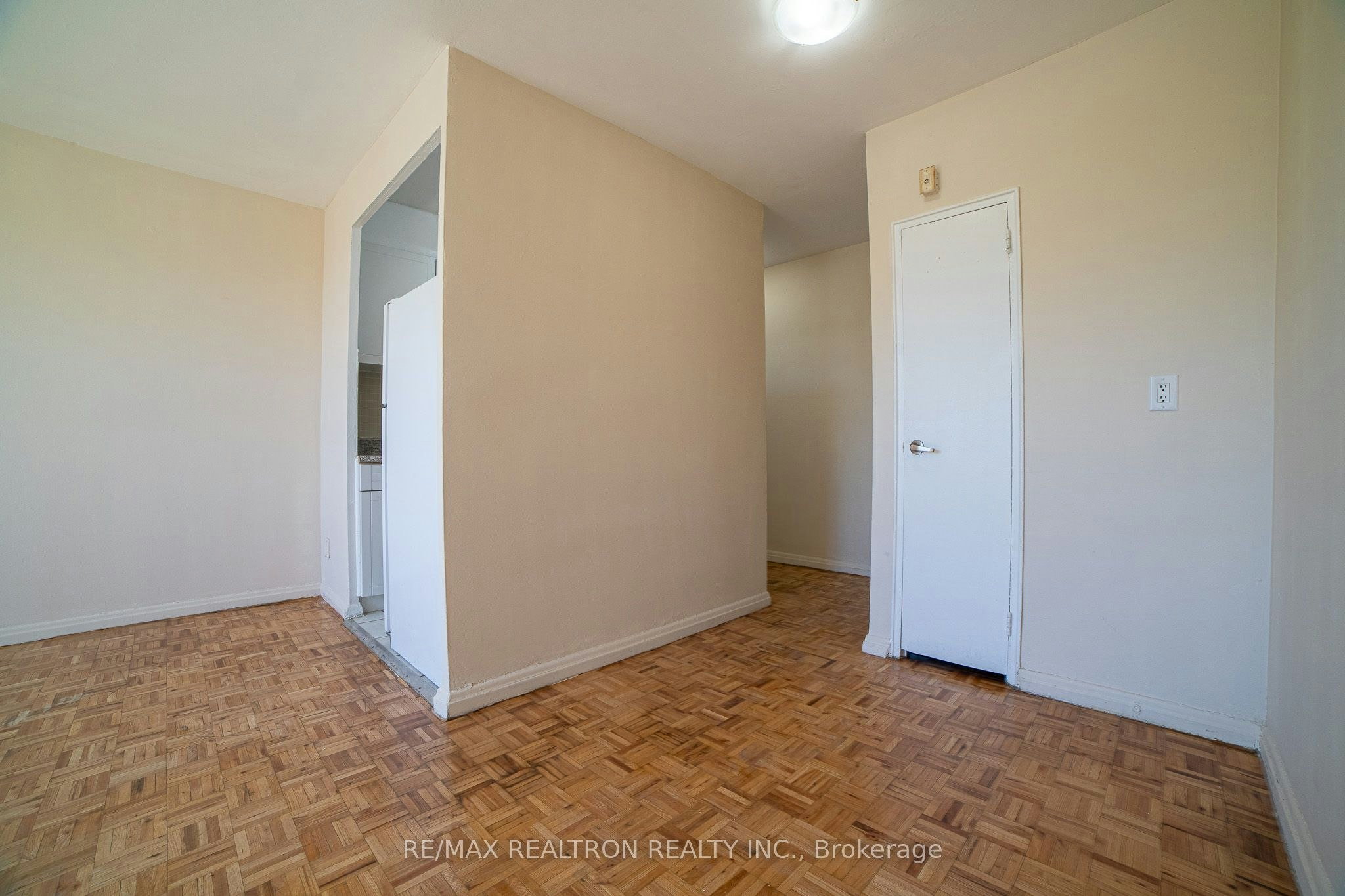 215-2355 Lake Shore Boulevard W, Toronto, ON, M8V 1C1 - 7