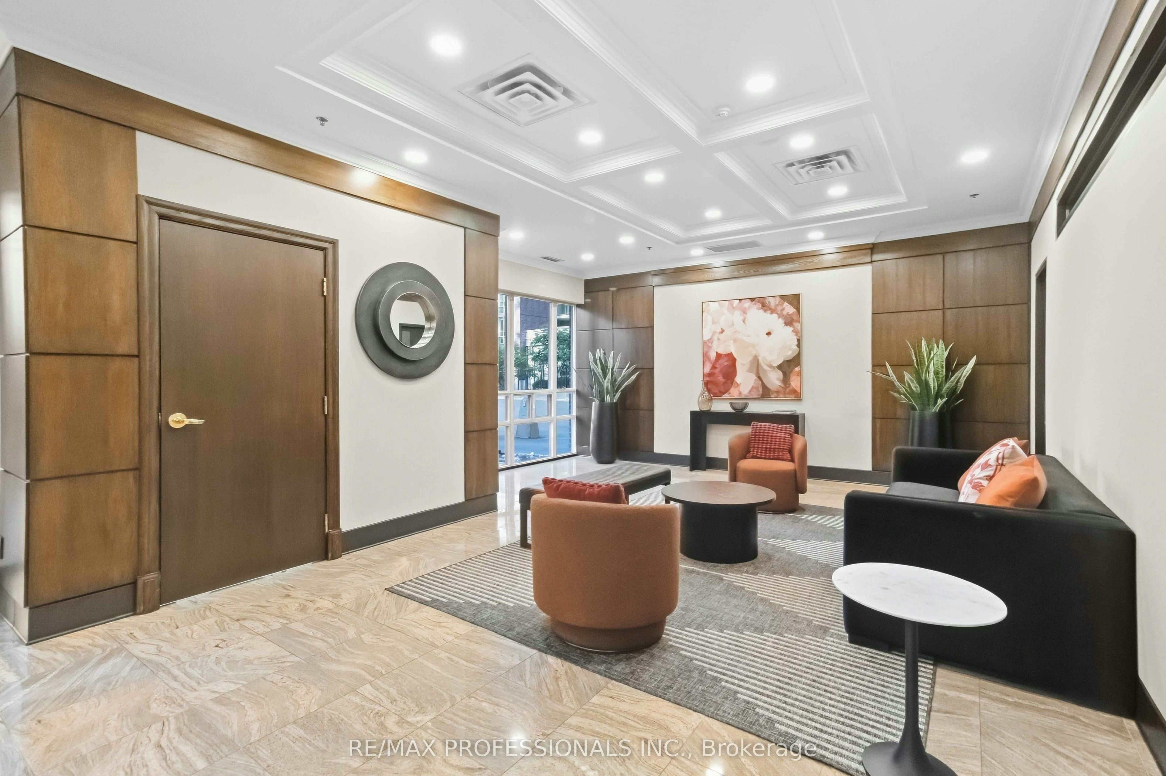 701-5 Michael Power Place, Toronto, ON, M9A 0A3 - 30