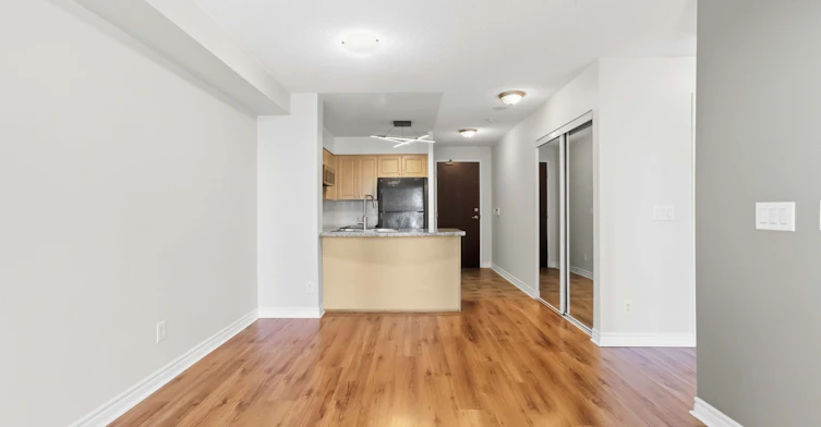 701-5 Michael Power Place, Toronto, ON, M9A 0A3 - 8