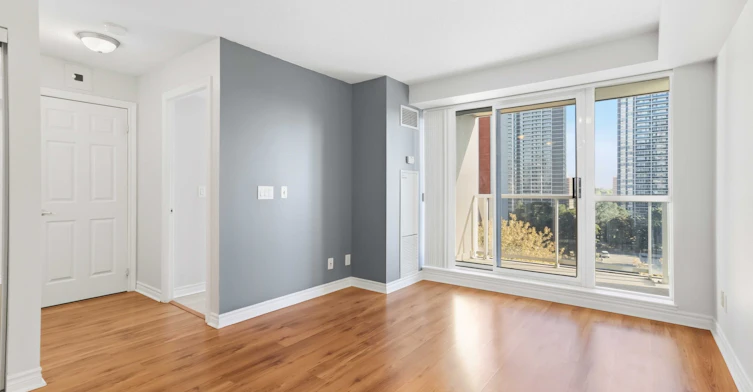 701-5 Michael Power Place, Toronto, ON, M9A 0A3 - 7