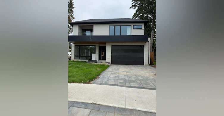 1467 Kenmuir Avenue, Mississauga, ON, L5G 4B3