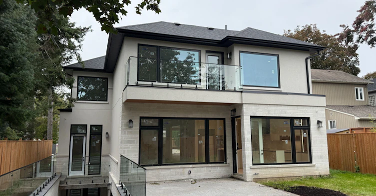1467 Kenmuir Avenue, Mississauga, ON, L5G 4B3 - 2