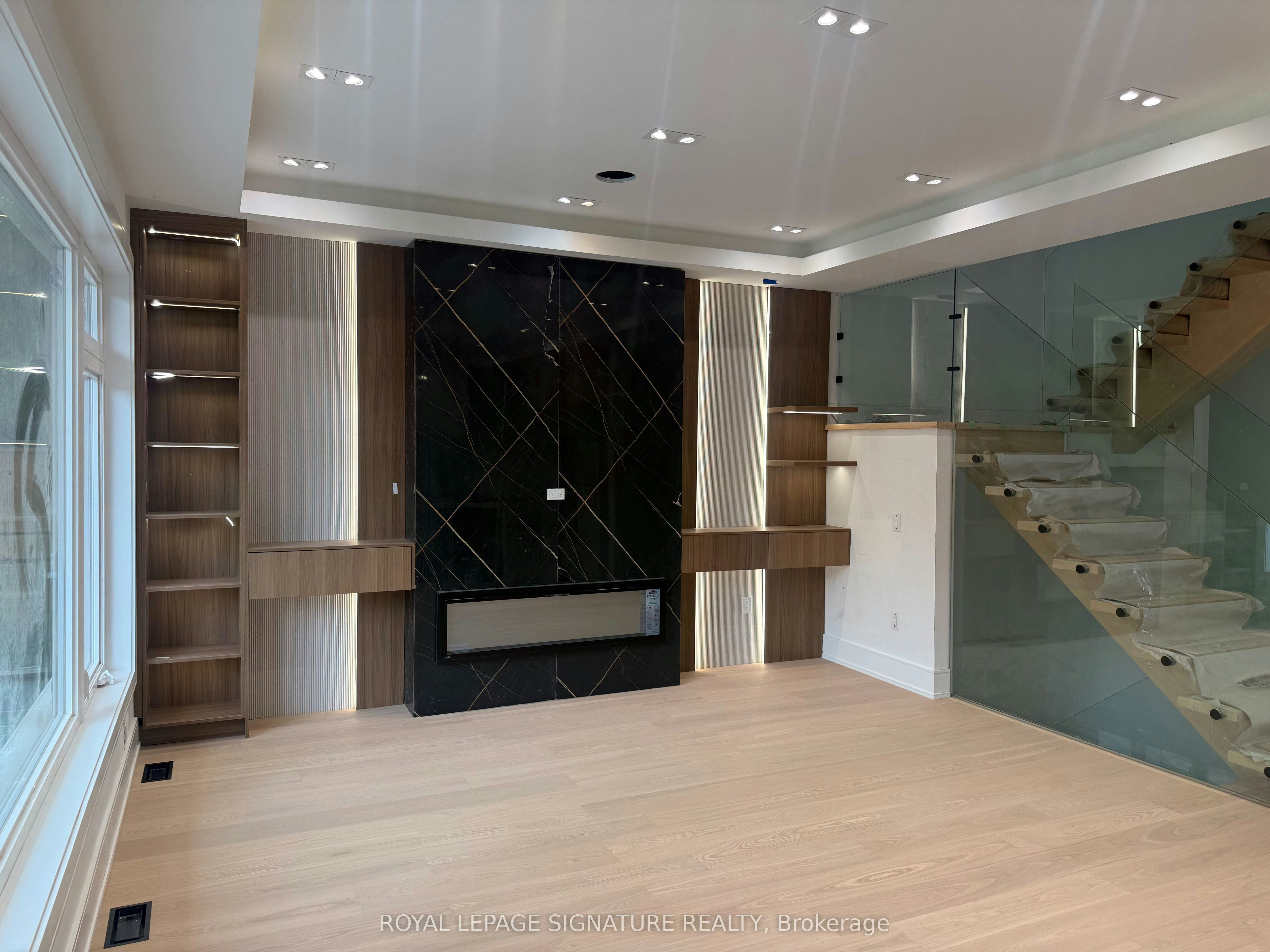 1467 Kenmuir Avenue, Mississauga, ON, L5G 4B3 - 11
