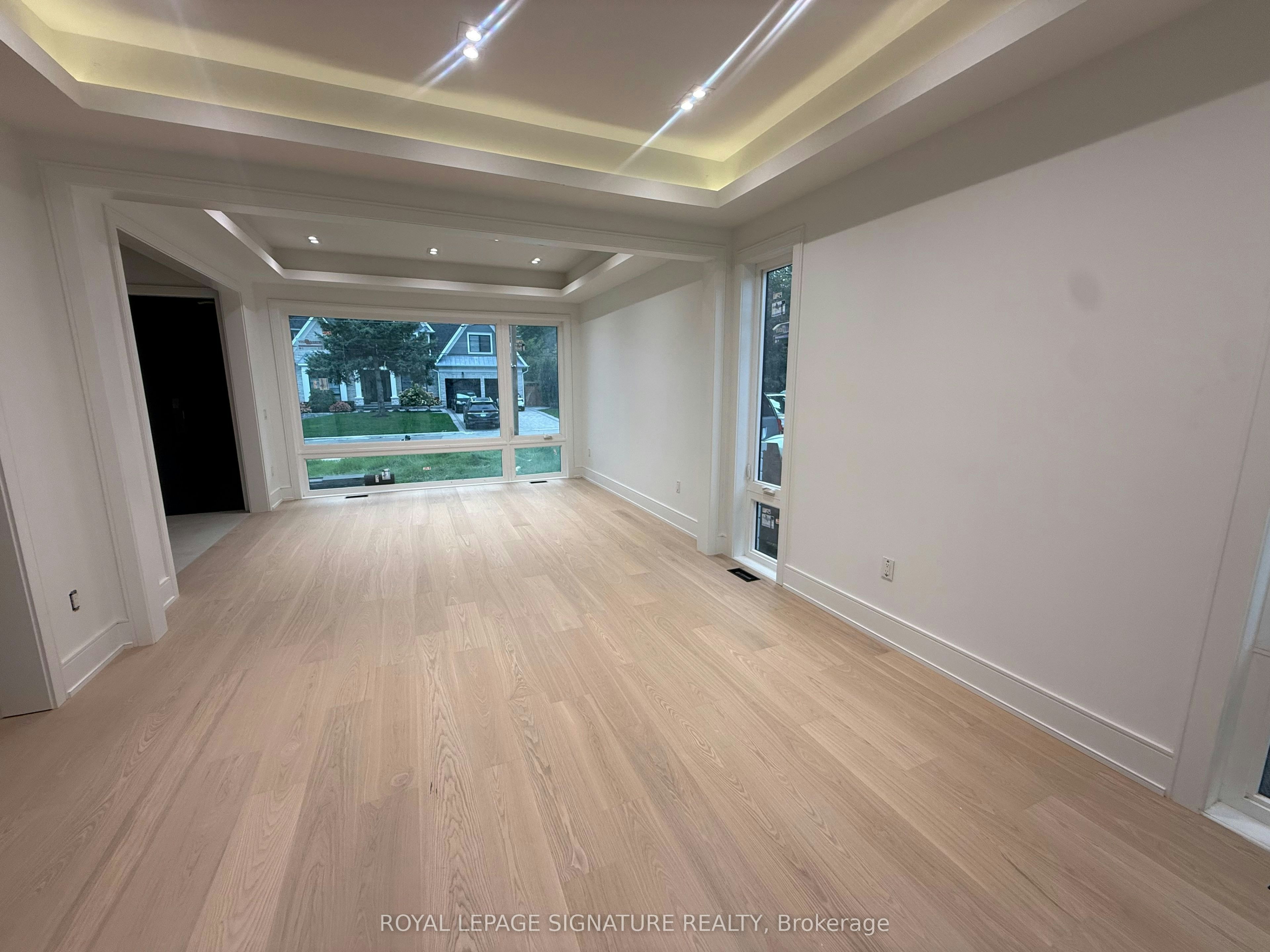 1467 Kenmuir Avenue, Mississauga, ON, L5G 4B3 - 9