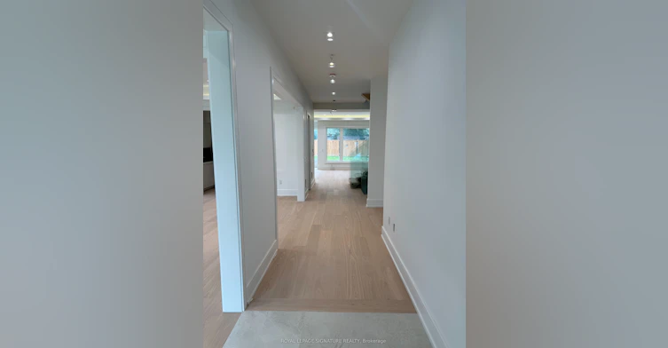1467 Kenmuir Avenue, Mississauga, ON, L5G 4B3 - 6
