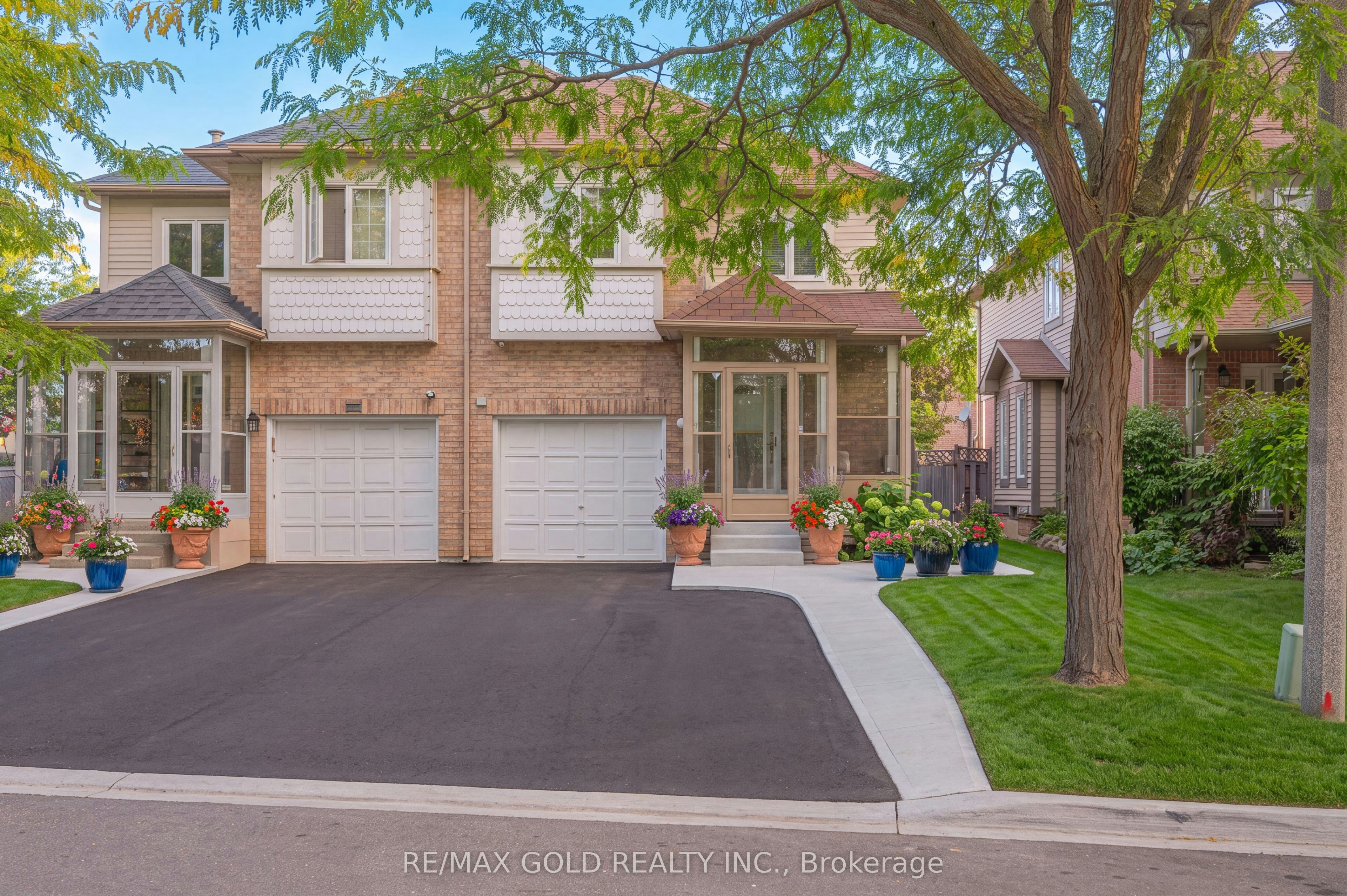 15 Amazon Court, Brampton, ON, L6R 1C7