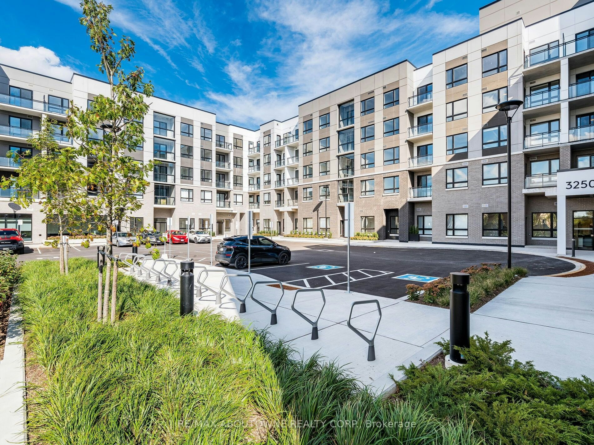 308-3250 Carding Mill Trail, Oakville, ON, L6M 1L3 - 46