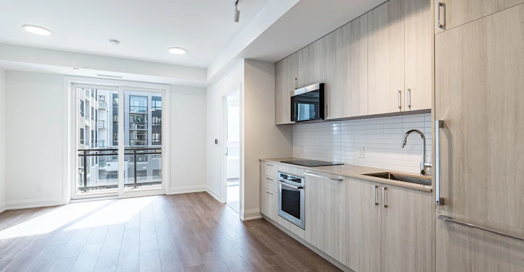 308-3250 Carding Mill Trail, Oakville, ON, L6M 1L3 - 8