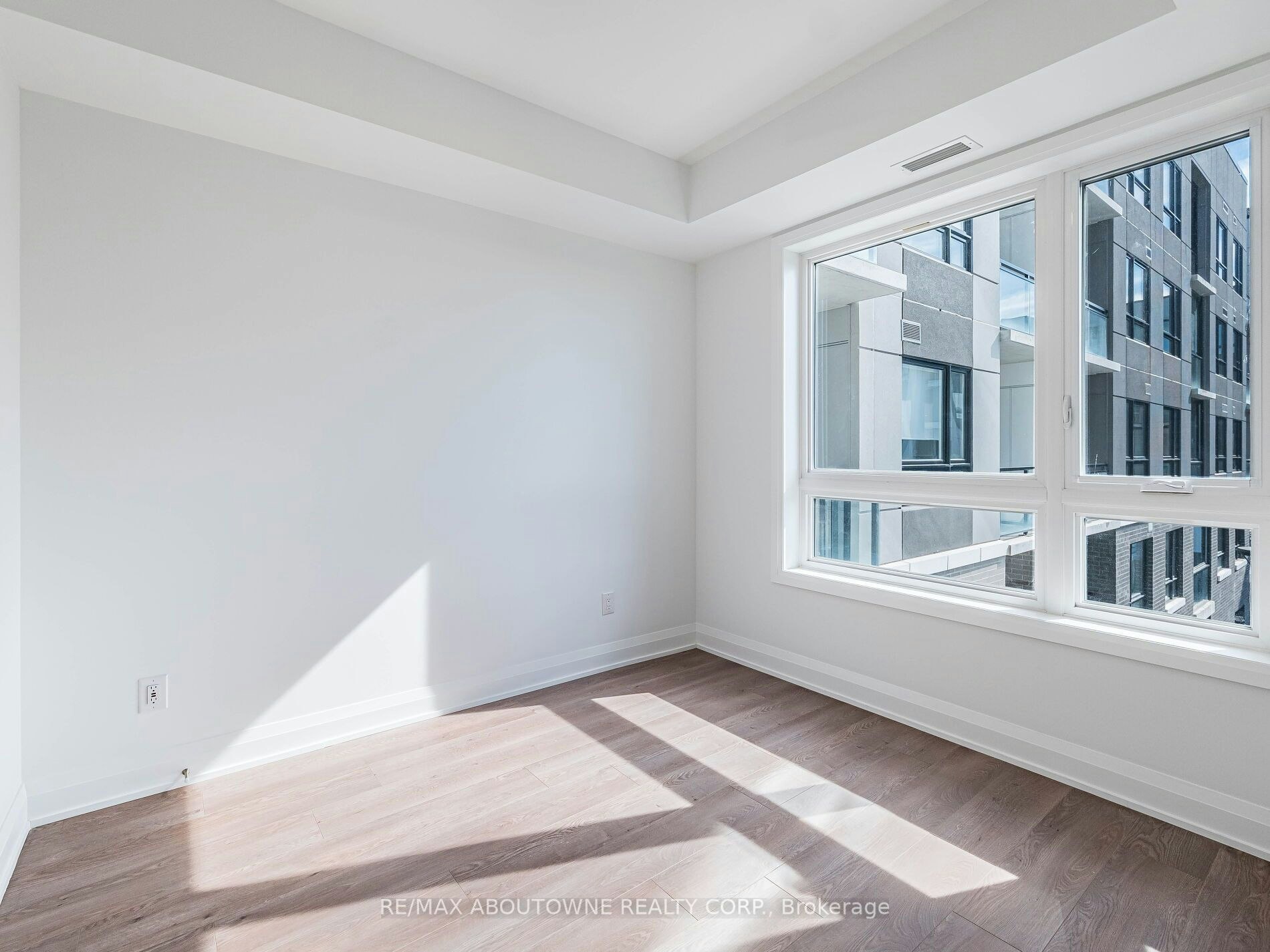 308-3250 Carding Mill Trail, Oakville, ON, L6M 1L3 - 19