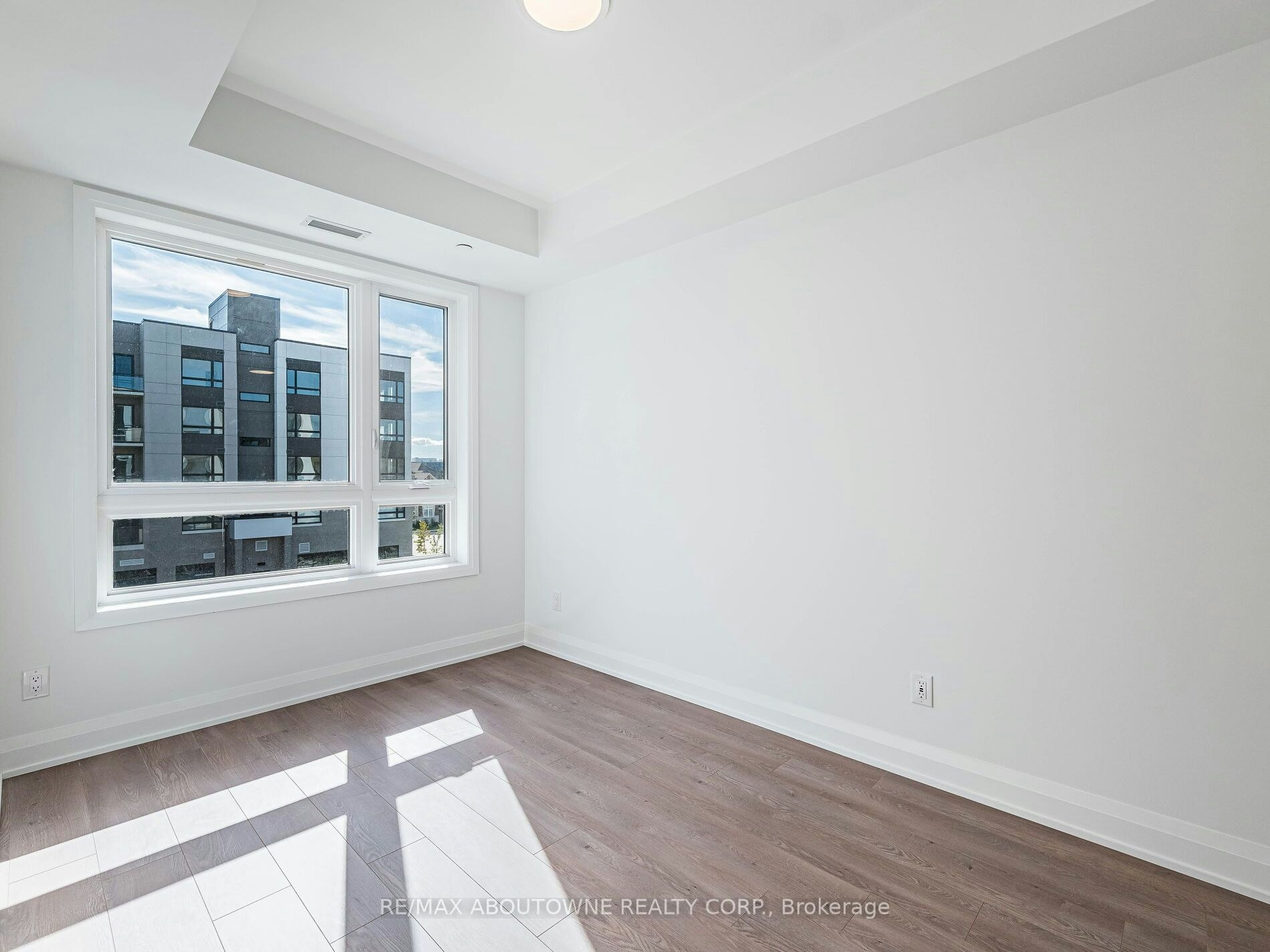 308-3250 Carding Mill Trail, Oakville, ON, L6M 1L3 - 24