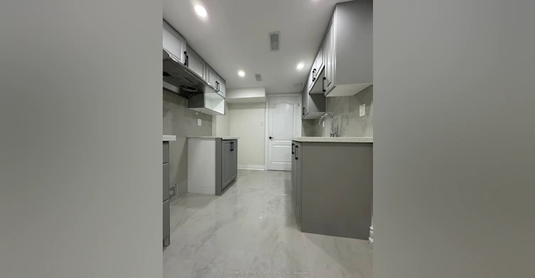 Unit- 2-7490 Middleshire Drive, Mississauga, ON, L4T 3S2 - 12