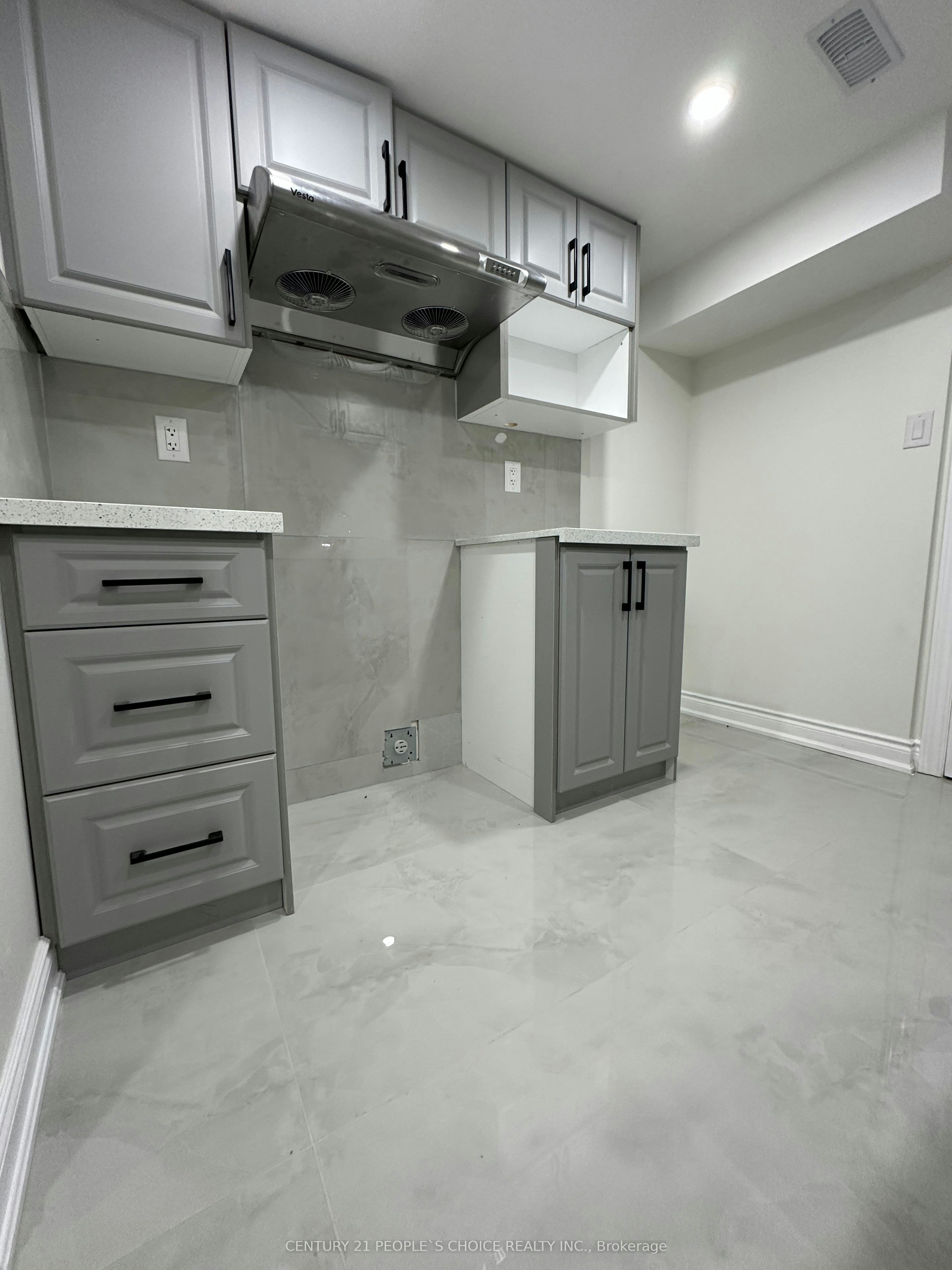 Unit- 2-7490 Middleshire Drive, Mississauga, ON, L4T 3S2 - 11