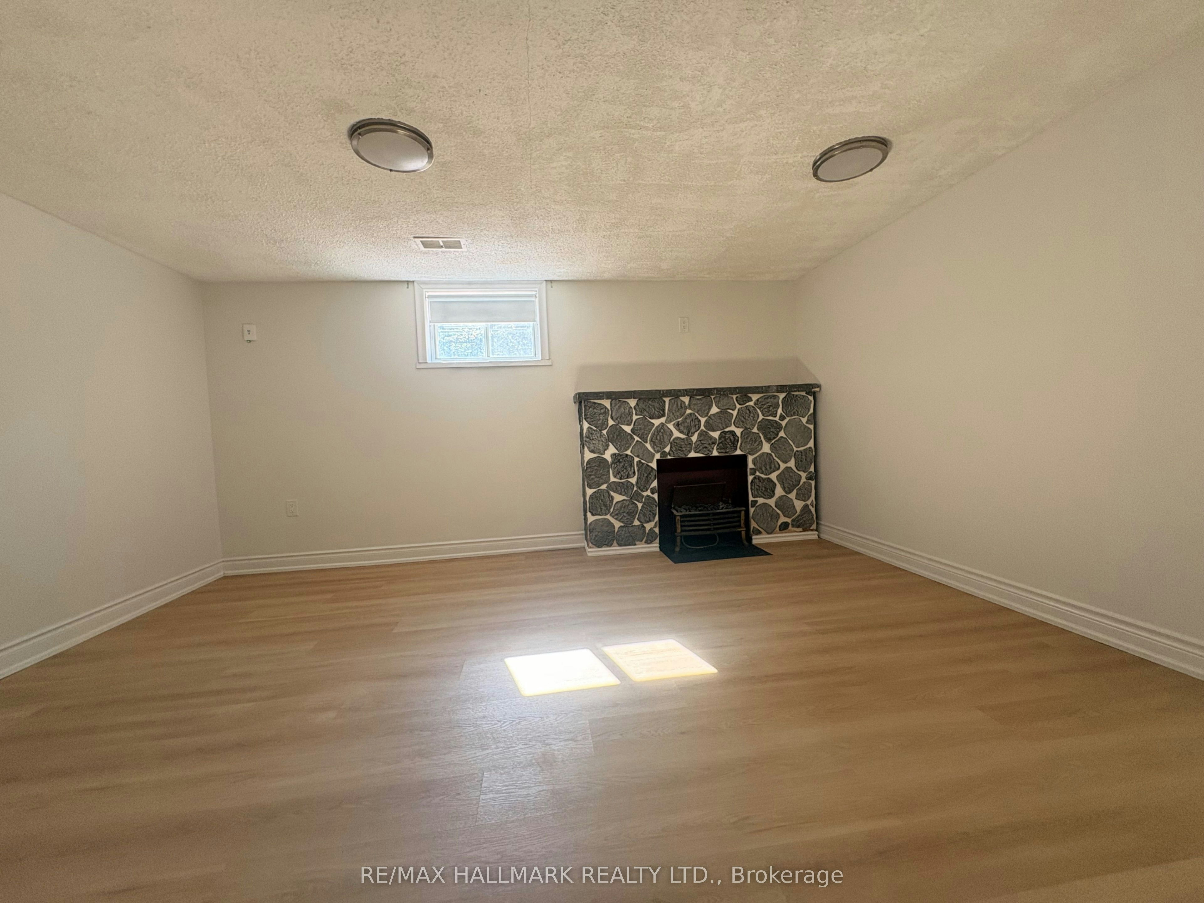 LOWER-67 Saskatoon Drive, Toronto, ON, M9P 2G1 - 20
