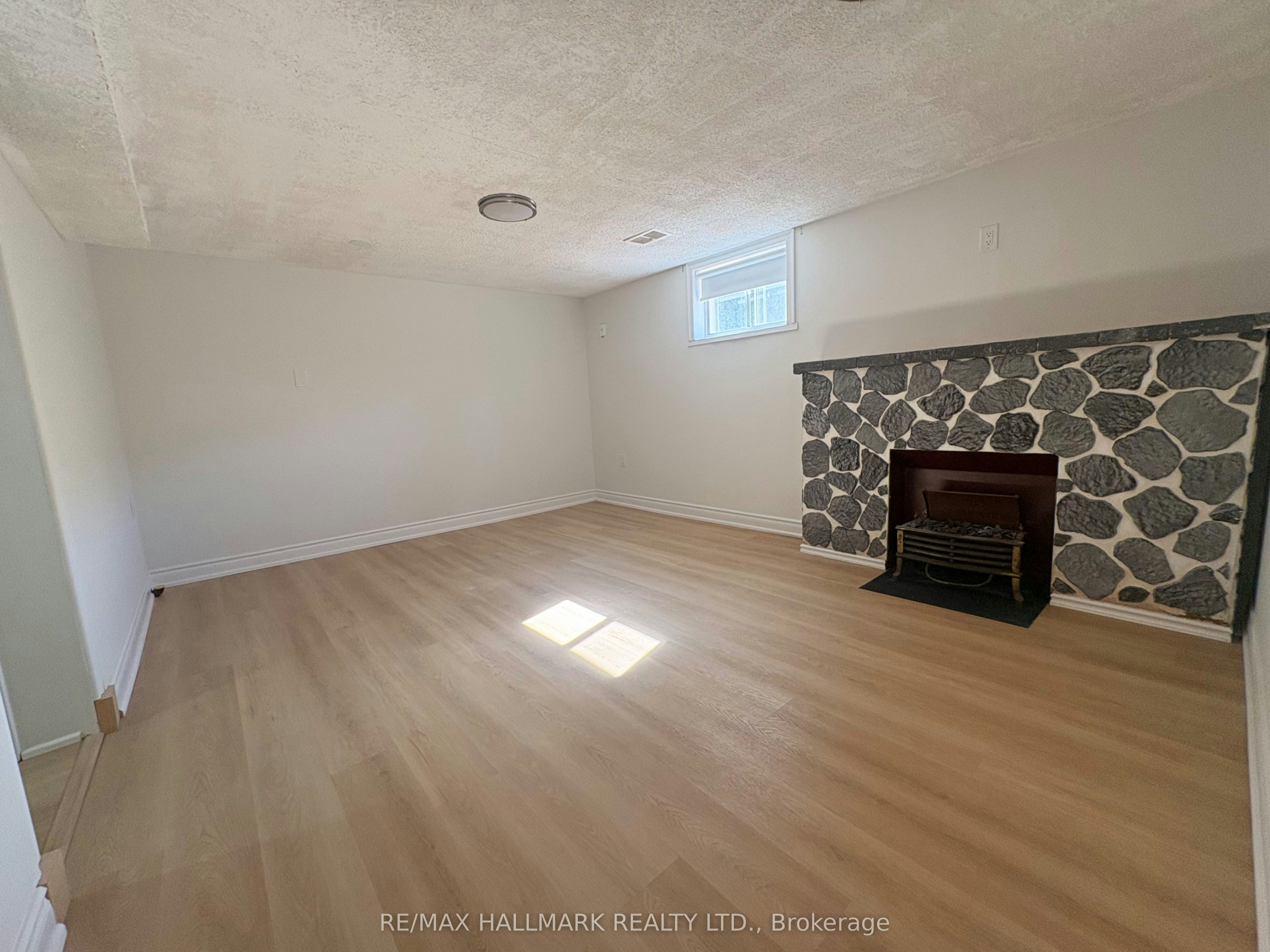 LOWER-67 Saskatoon Drive, Toronto, ON, M9P 2G1 - 19