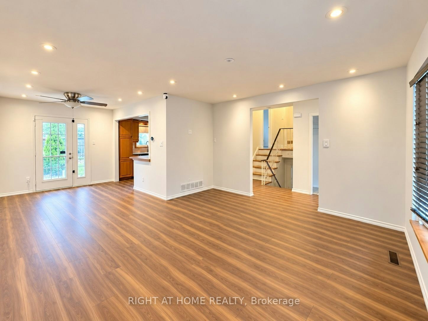 Upper-2201 Bridge Road, Oakville, ON, L6L 2G4 - 3