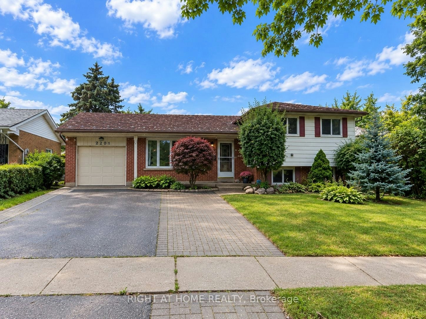 Upper-2201 Bridge Road, Oakville, ON, L6L 2G4