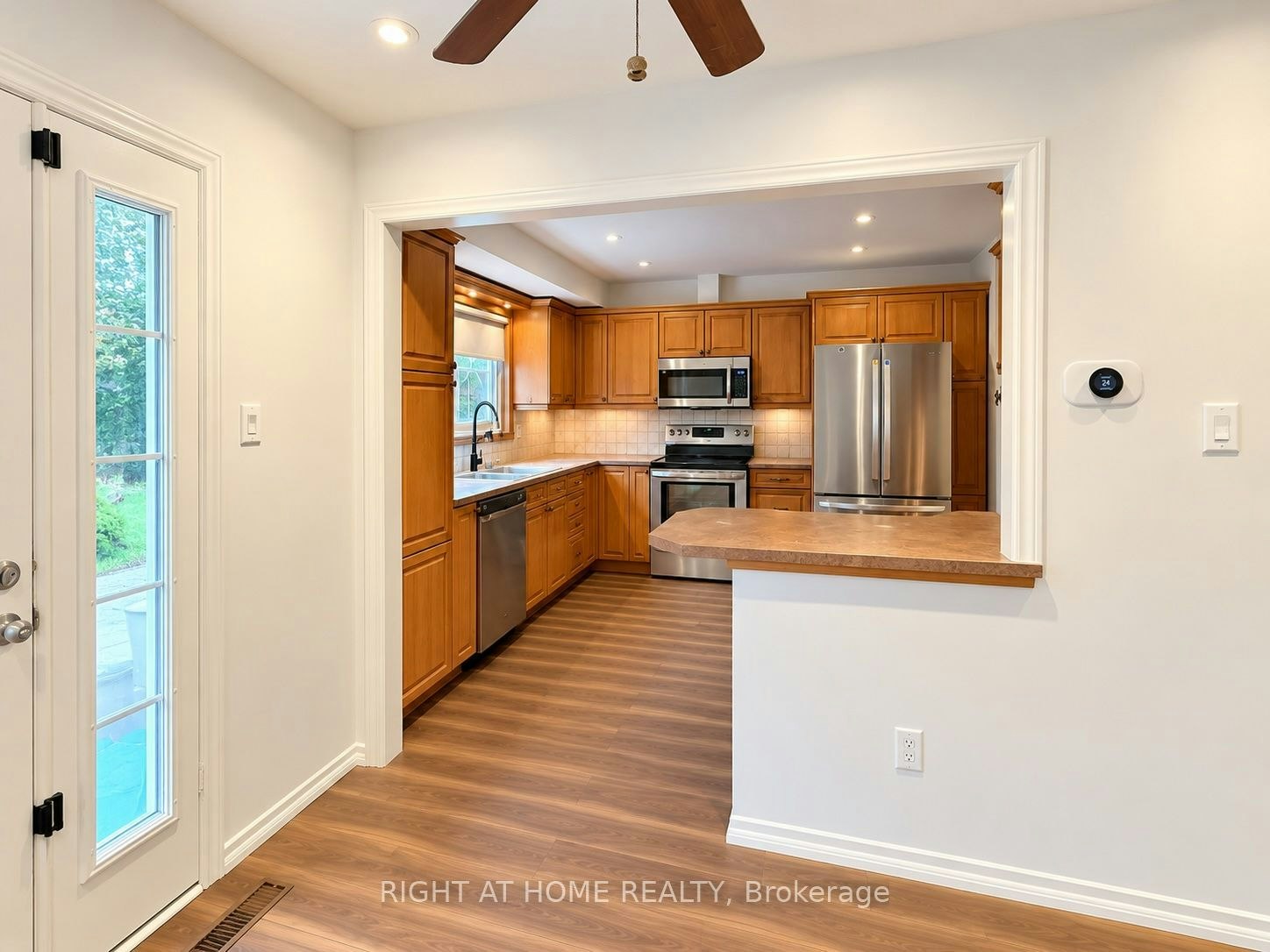 Upper-2201 Bridge Road, Oakville, ON, L6L 2G4 - 4
